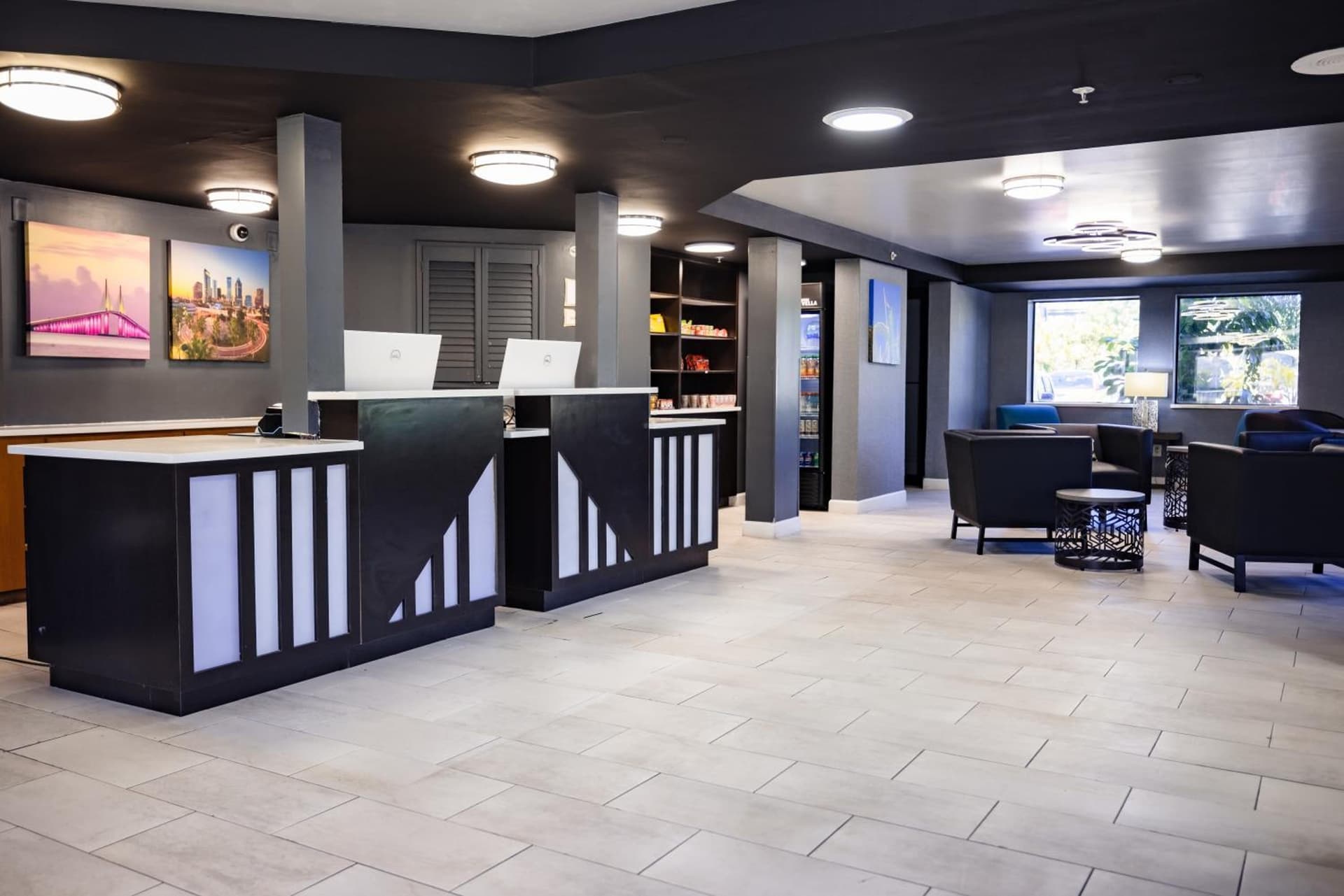 La Quinta Inn by Wyndham Tampa Near Busch Gardens gallery photo in Tampa, FL — image 10