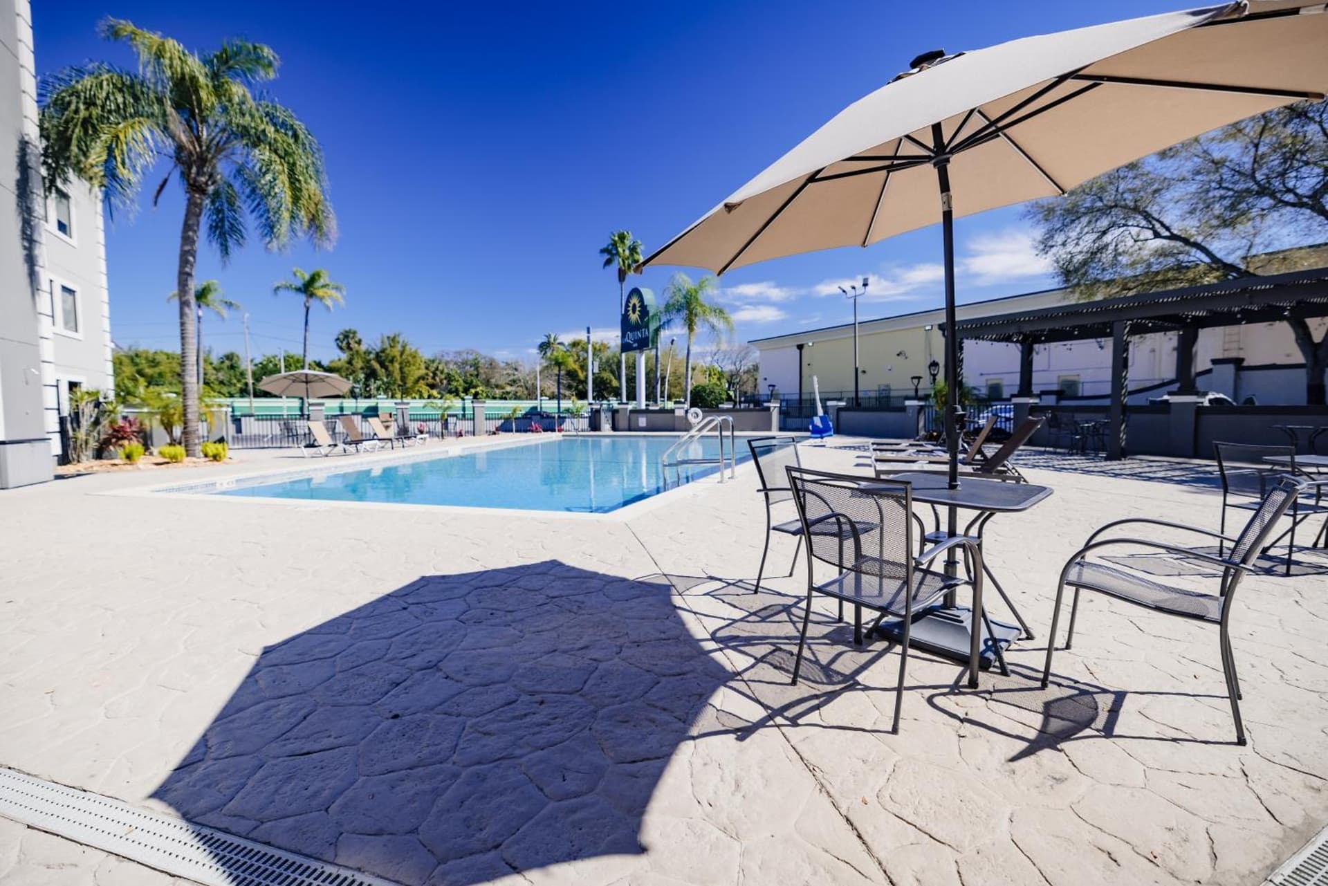 La Quinta Inn by Wyndham Tampa Near Busch Gardens gallery photo in Tampa, FL — image 62
