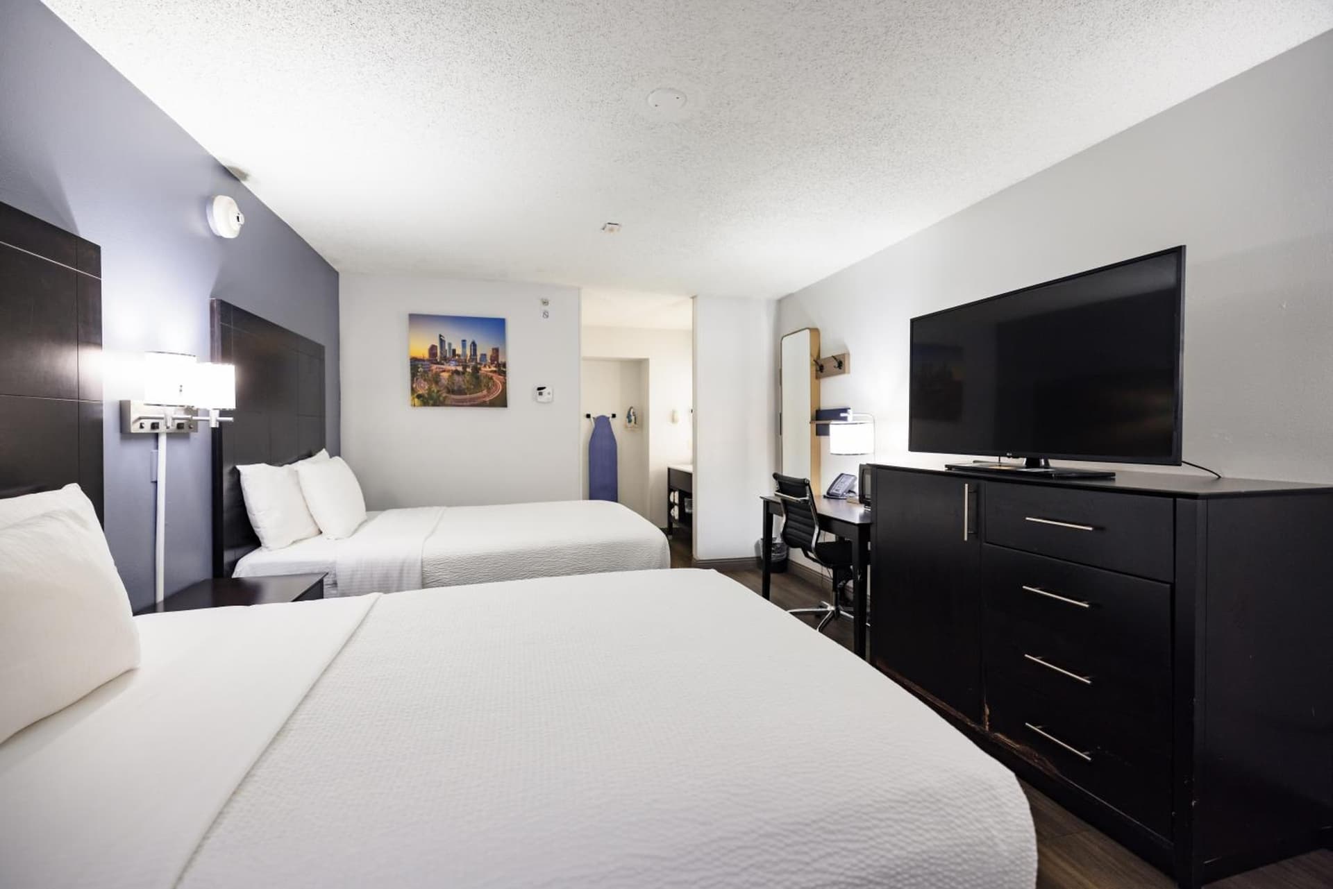 La Quinta Inn by Wyndham Tampa Near Busch Gardens gallery photo in Tampa, FL — image 20