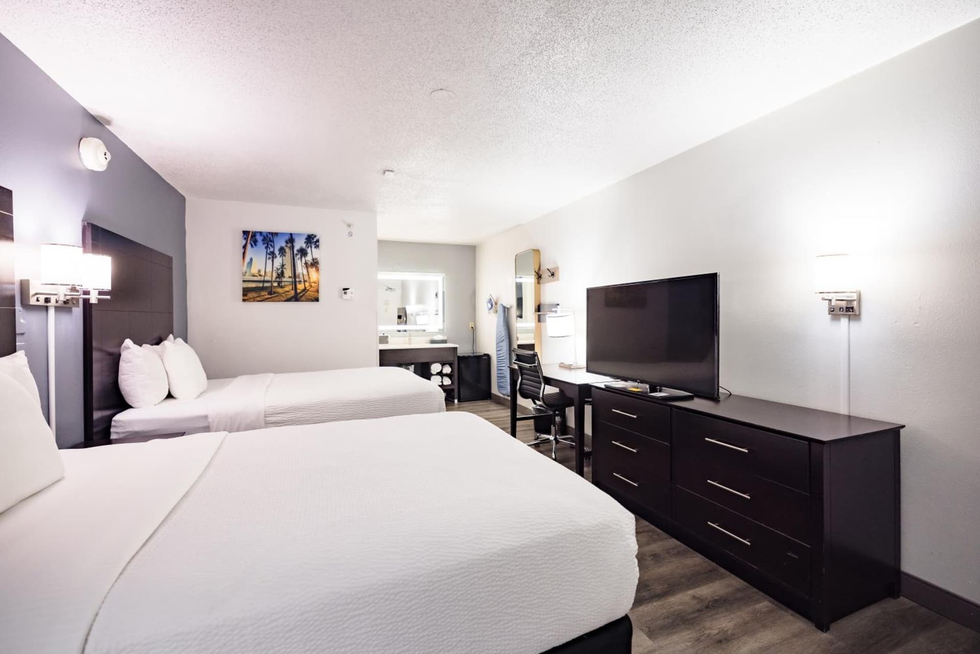La Quinta Inn by Wyndham Tampa Near Busch Gardens gallery photo in Tampa, FL — image 59