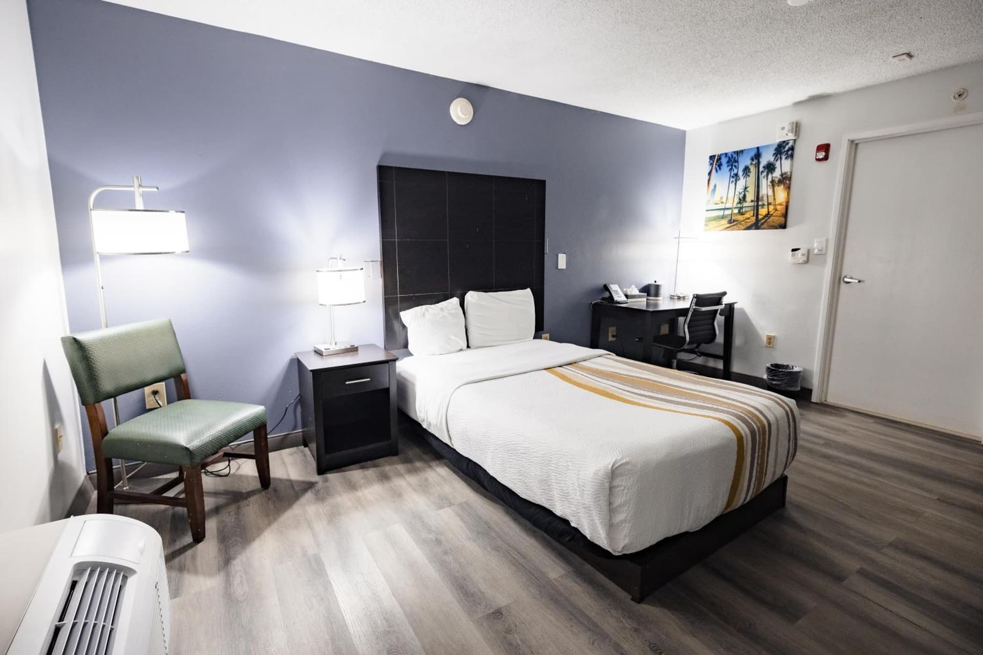 La Quinta Inn by Wyndham Tampa Near Busch Gardens gallery photo in Tampa, FL — image 15