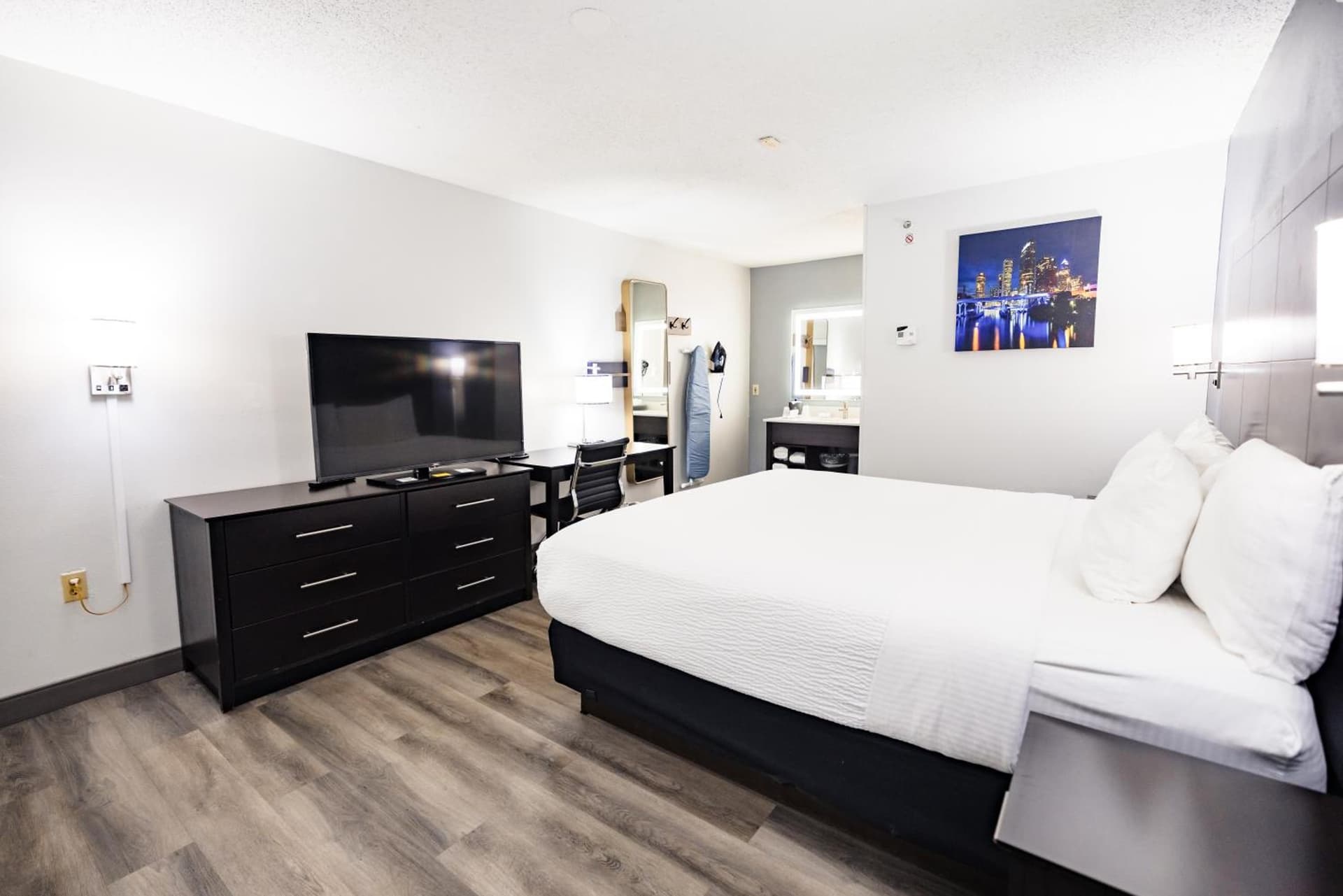 La Quinta Inn by Wyndham Tampa Near Busch Gardens gallery photo in Tampa, FL — image 86