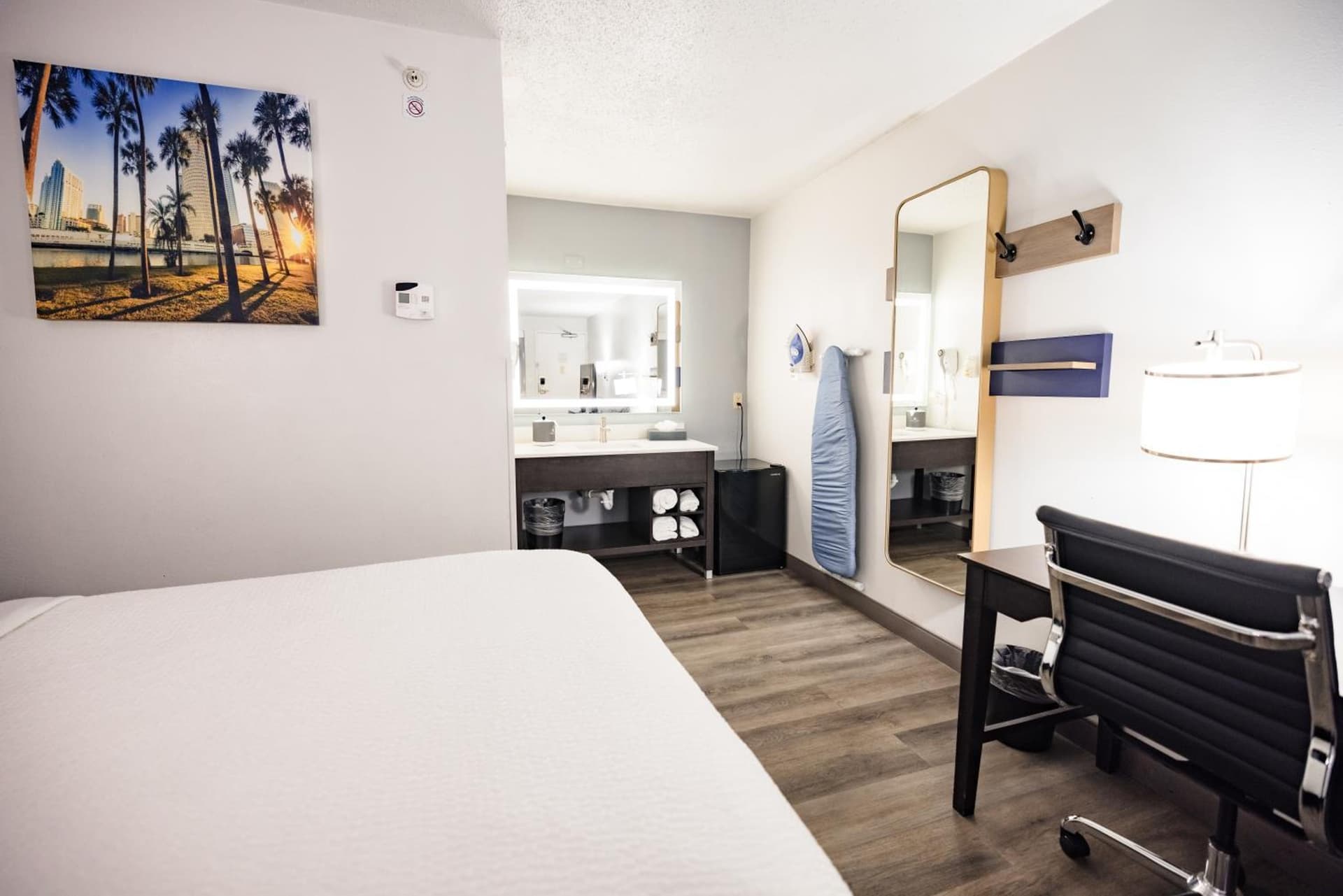 La Quinta Inn by Wyndham Tampa Near Busch Gardens gallery photo in Tampa, FL — image 16