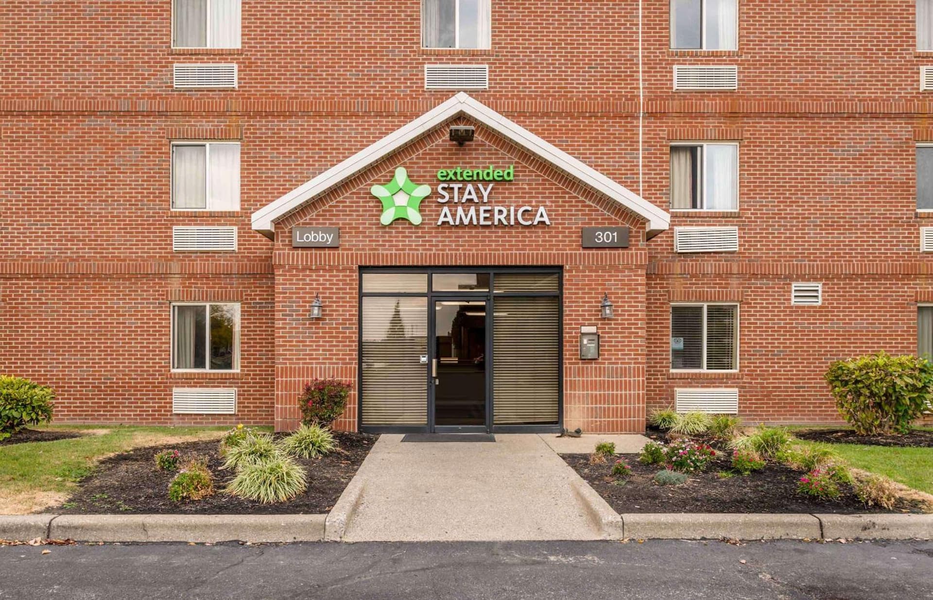 Extended Stay America Suites - Evansville - East interior in Evansville, IN — gallery photo 2