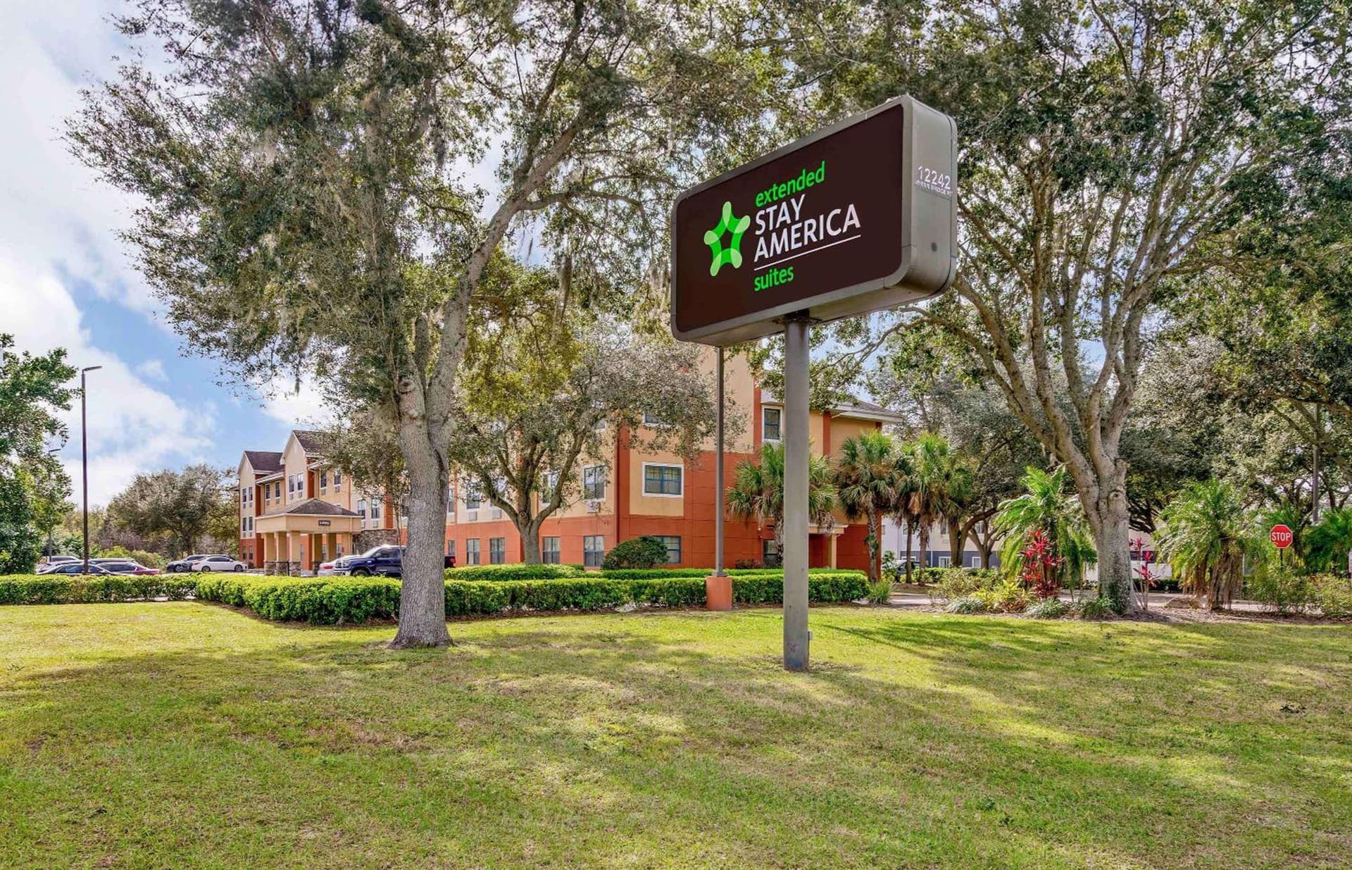Extended Stay America Select Suites - Tampa - North - USF - Attractions property views in Tampa, FL — gallery photo 3