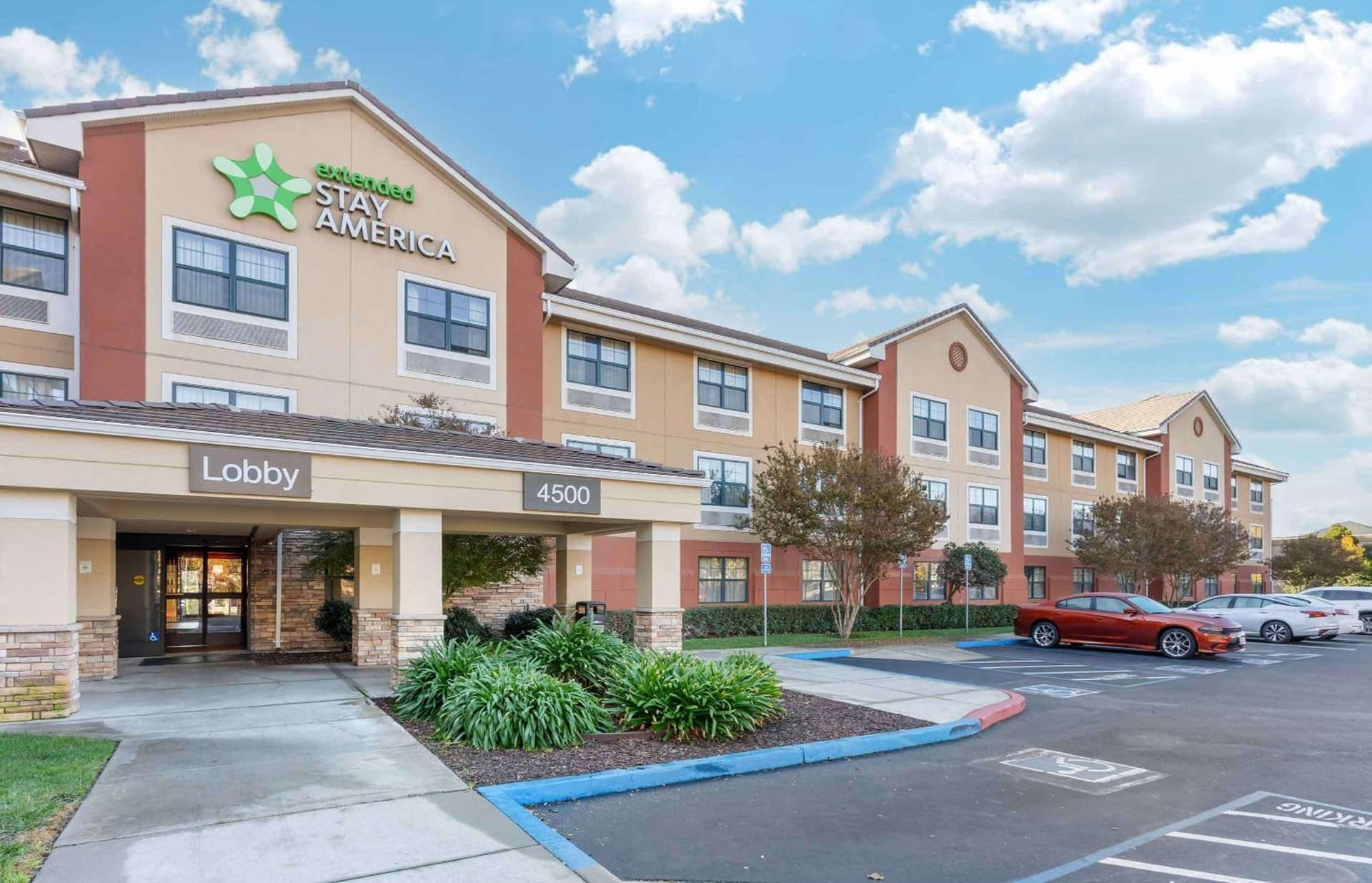 Extended Stay America Suites - Dublin - Hacienda Dr interior in Dublin, CA — gallery photo 2