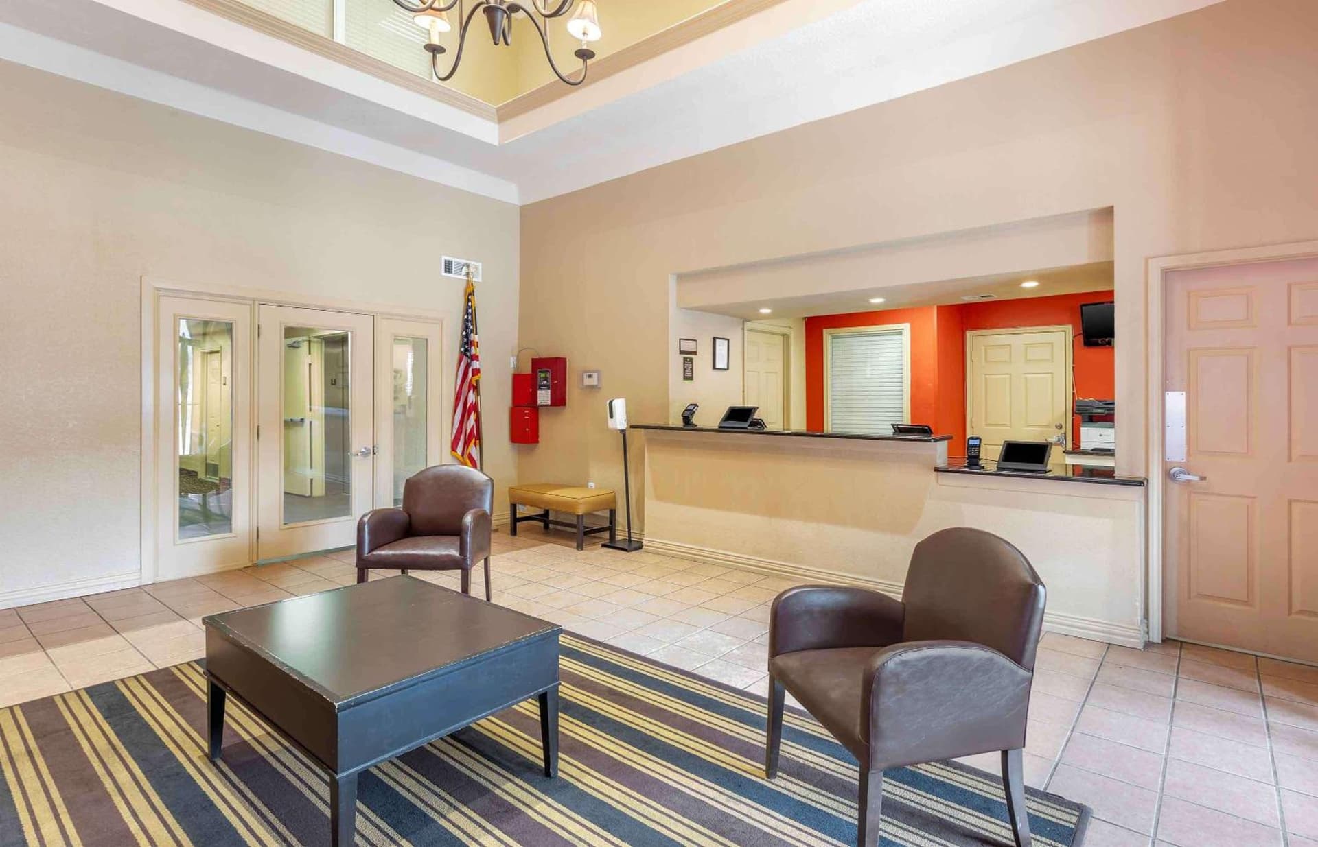 Hawthorn Extended Stay by Wyndham DFW Airport North interior in Irving, TX — gallery photo 2