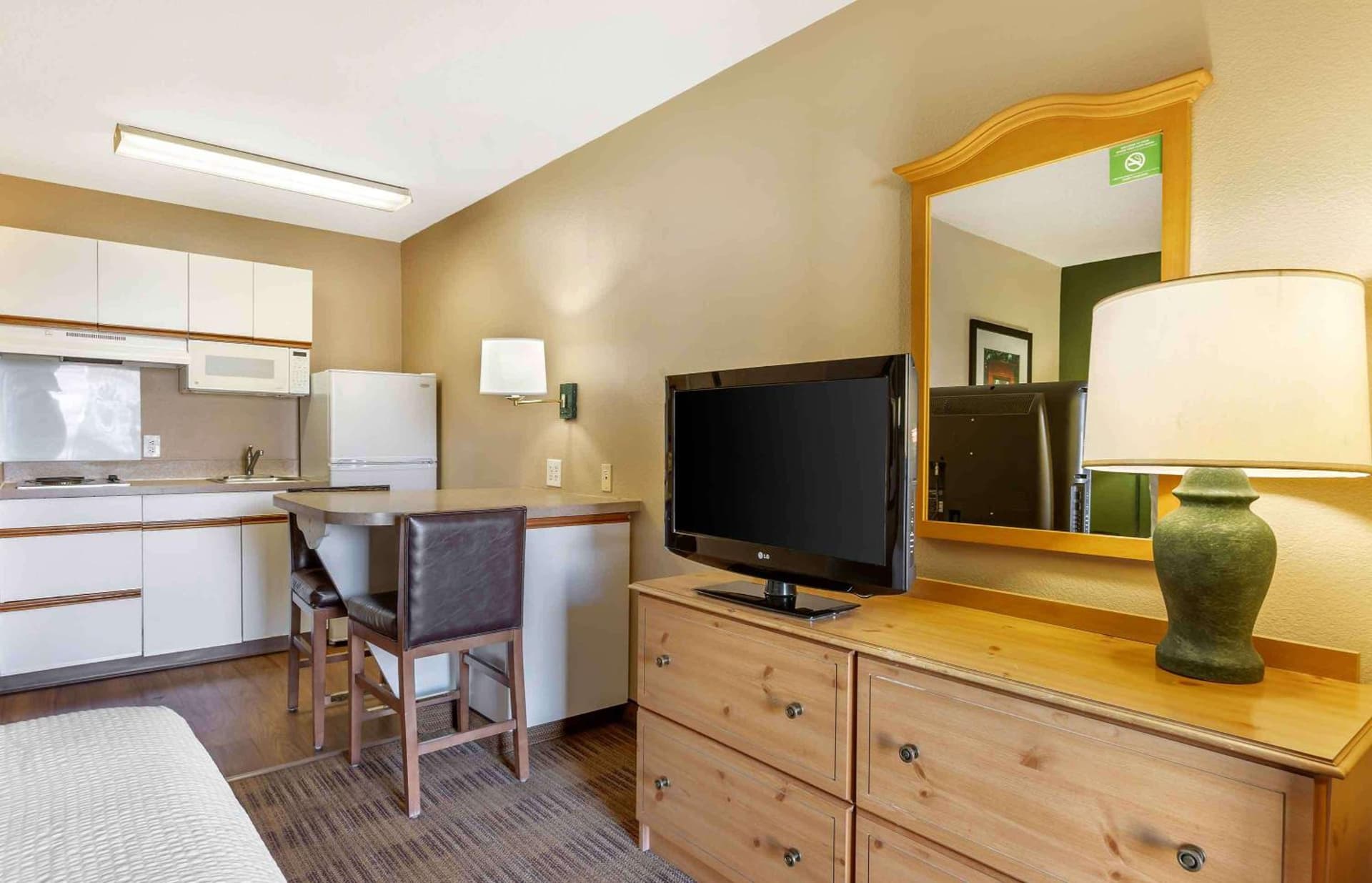 Extended Stay America Select Suites - Phoenix - Mesa - West gallery photo in Mesa, AZ — image 9