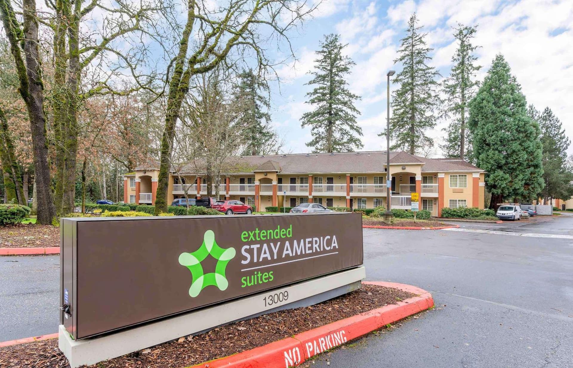 Extended Stay America Suites - Portland - Tigard property views in Tigard, OR — gallery photo 3