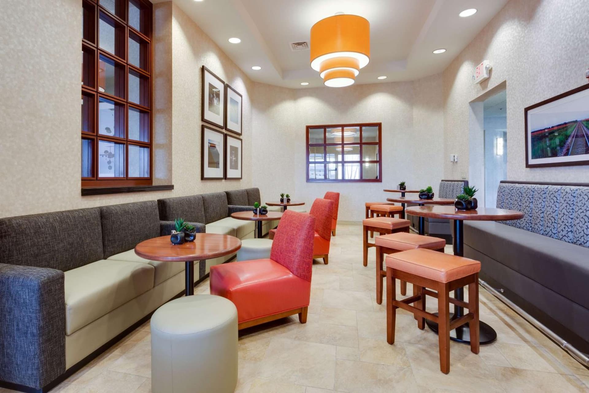 Drury Inn & Suites St. Louis/O'Fallon, IL gallery photo in O'Fallon, IL — image 19