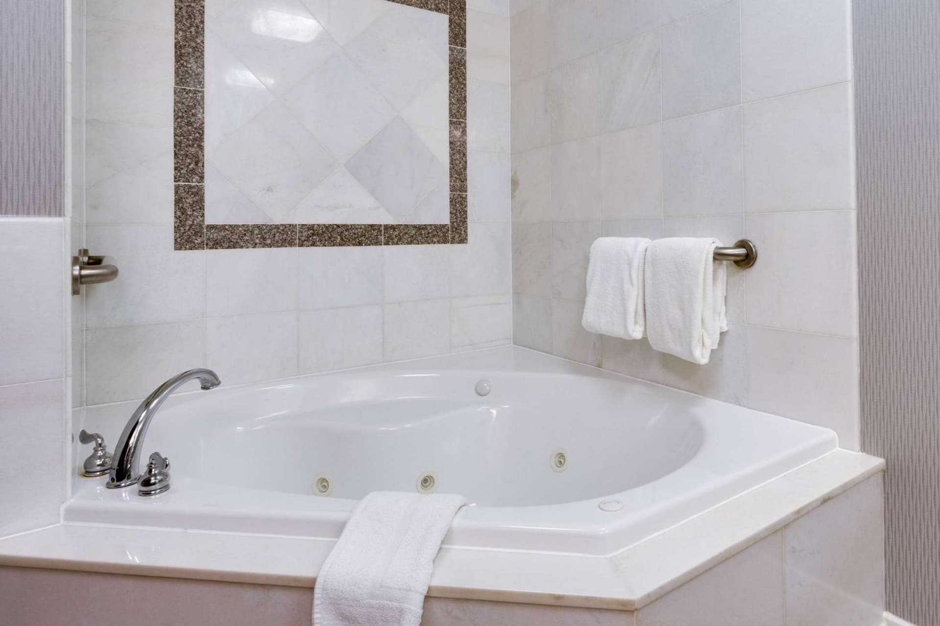 Drury Inn & Suites St. Louis/O'Fallon, IL gallery photo in O'Fallon, IL — image 13