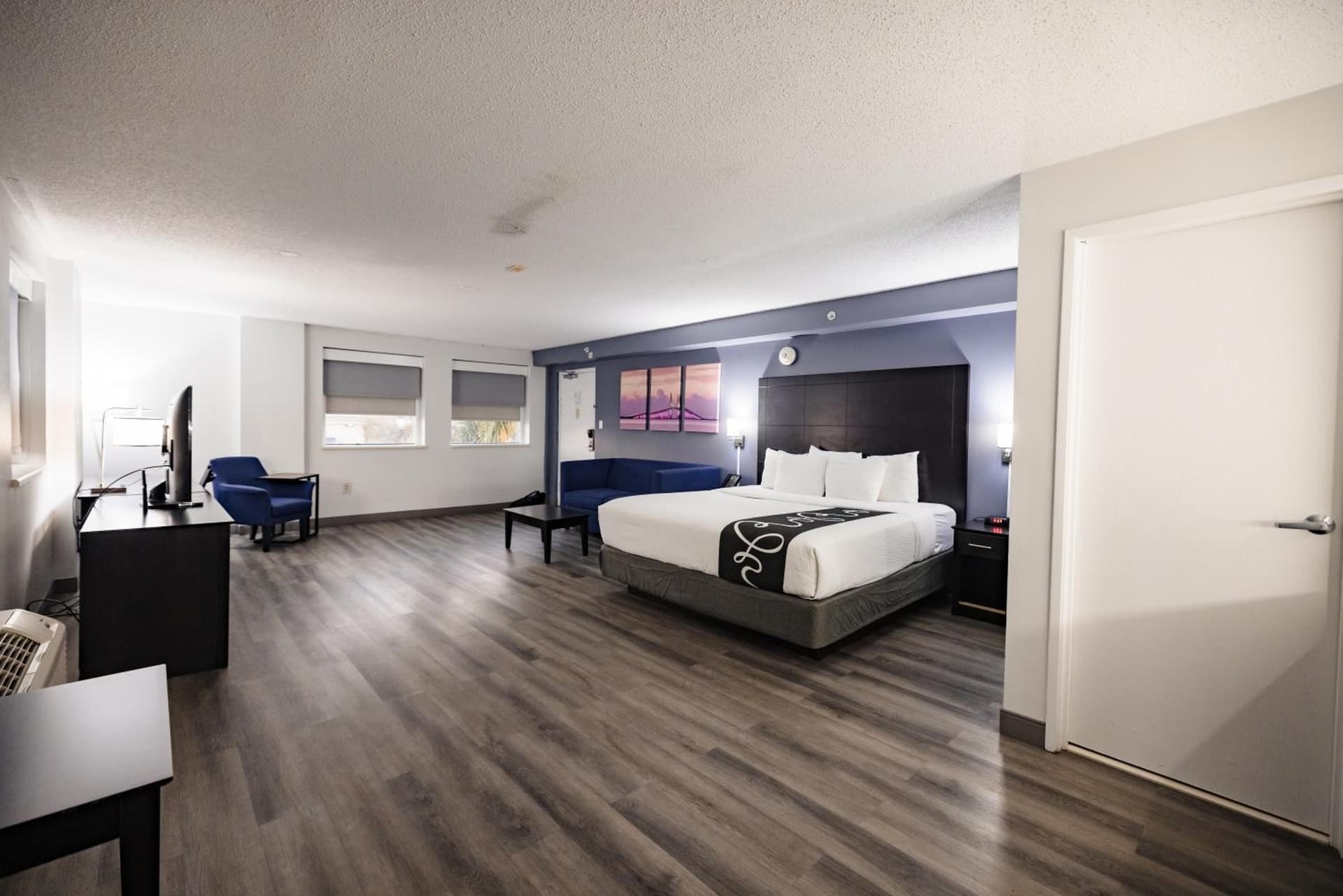 La Quinta Inn by Wyndham Tampa Near Busch Gardens gallery photo in Tampa, FL — image 54