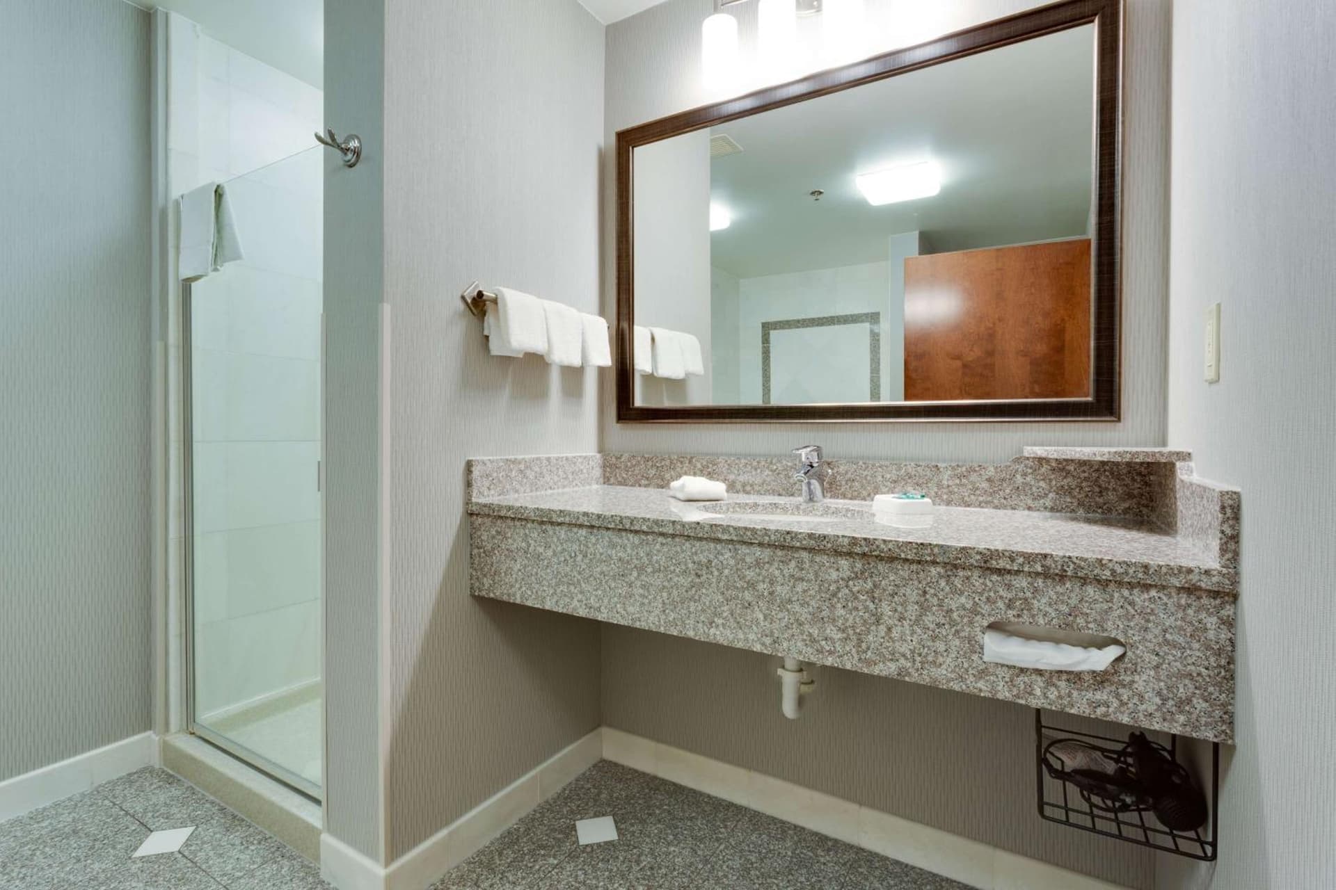 Drury Inn & Suites St. Louis/O'Fallon, IL gallery photo in O'Fallon, IL — image 33