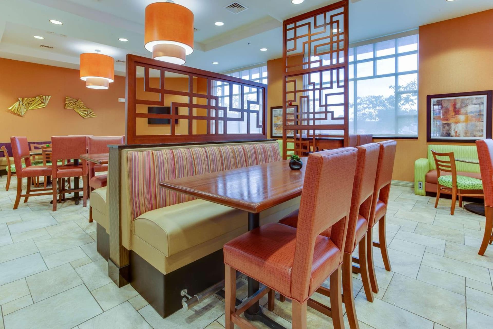 Drury Inn & Suites West Des Moines interior in West Des Moines, IA — gallery photo 2