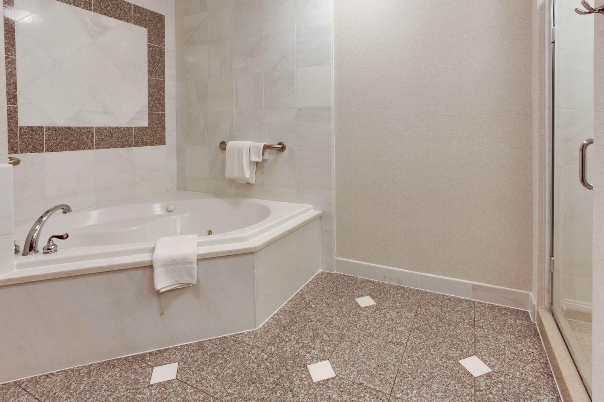 Drury Inn & Suites West Des Moines gallery photo in West Des Moines, IA — image 31