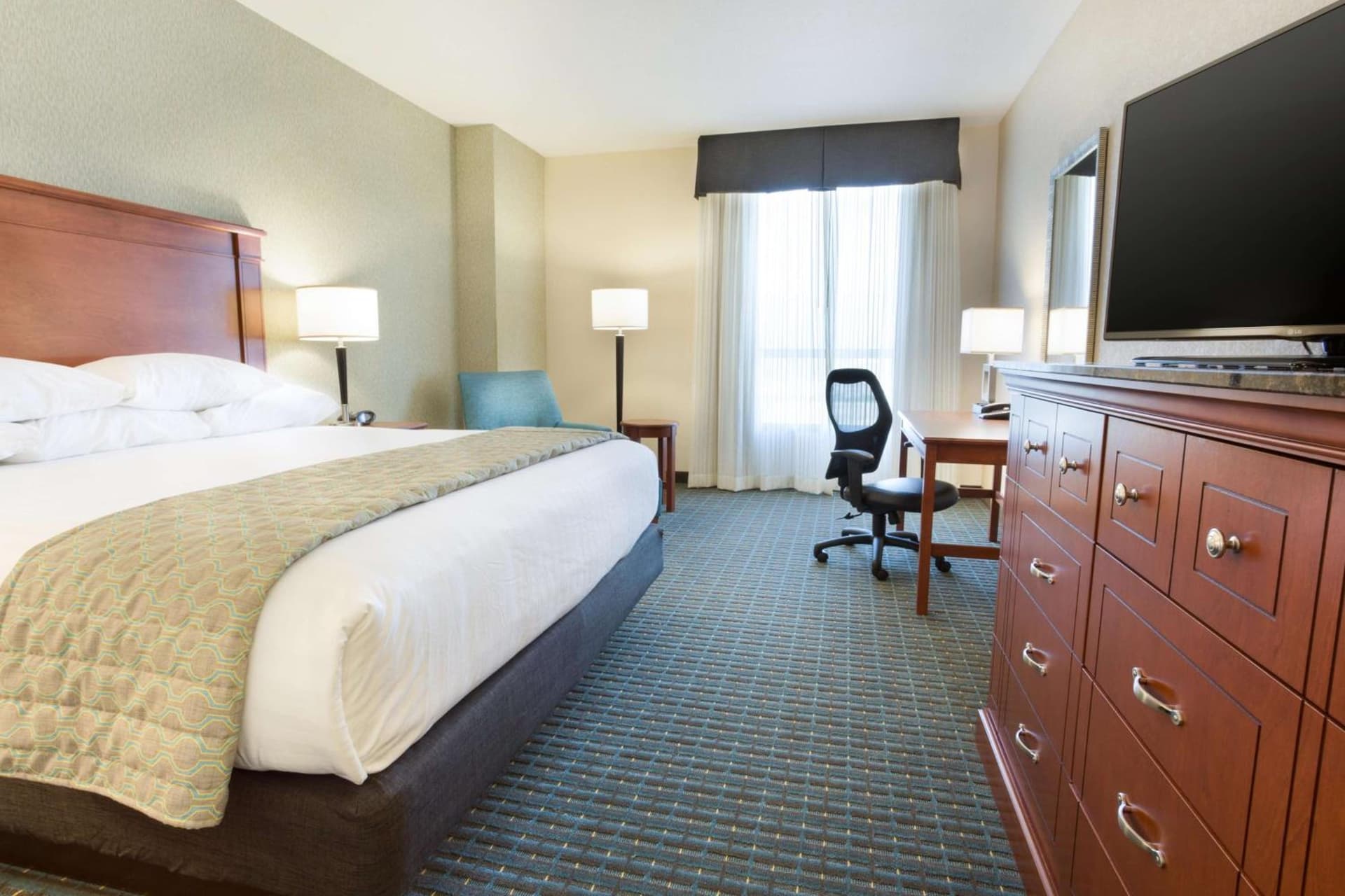 Drury Plaza Hotel Colorado Springs Near the Air Force Academy gallery photo in Colorado Springs, CO — image 19