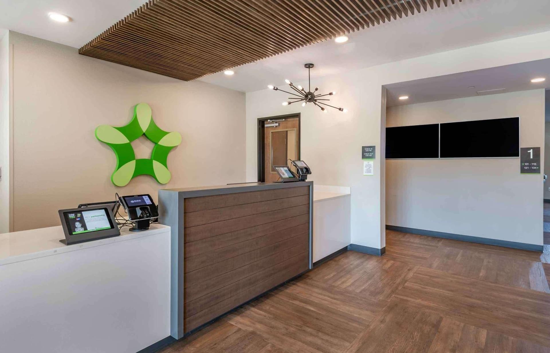 Extended Stay America Premier Suites - Tampa - Gibsonton - Riverview gallery photo in Gibsonton, FL — image 19