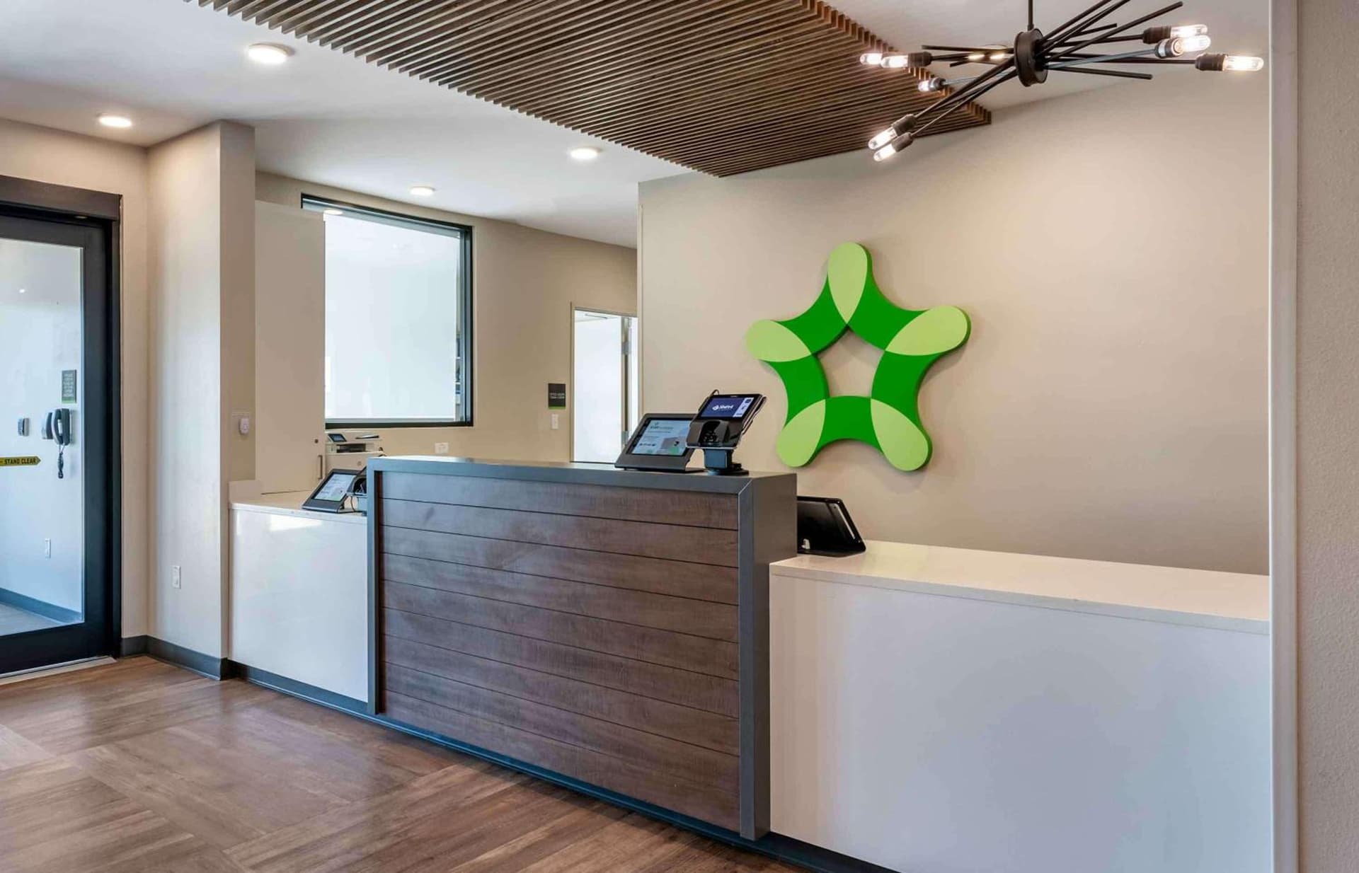 Extended Stay America Premier Suites - Tampa - Gibsonton - Riverview gallery photo in Gibsonton, FL — image 27