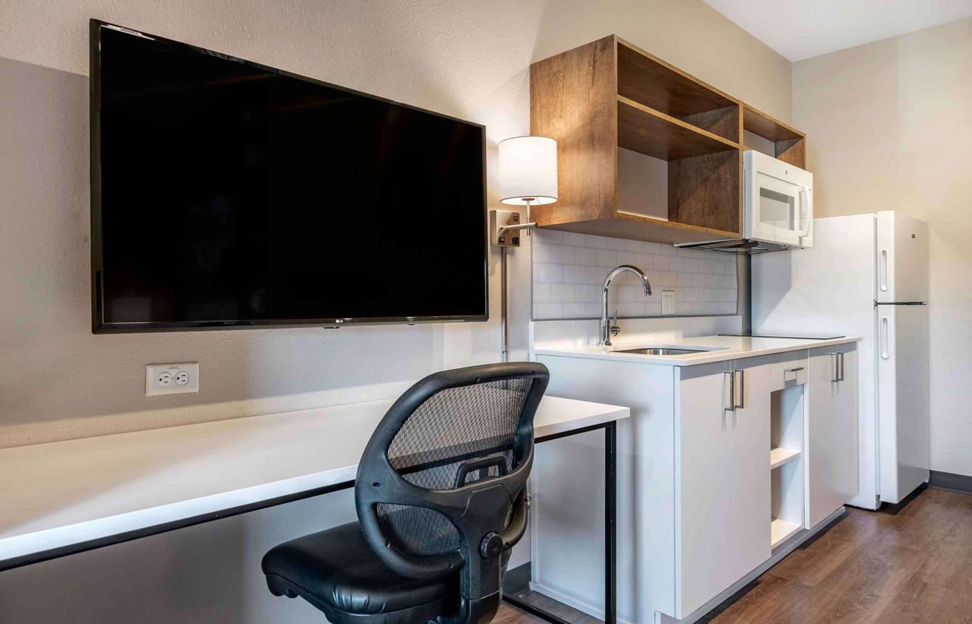 Extended Stay America Premier Suites - Tampa - Gibsonton - Riverview gallery photo in Gibsonton, FL — image 78