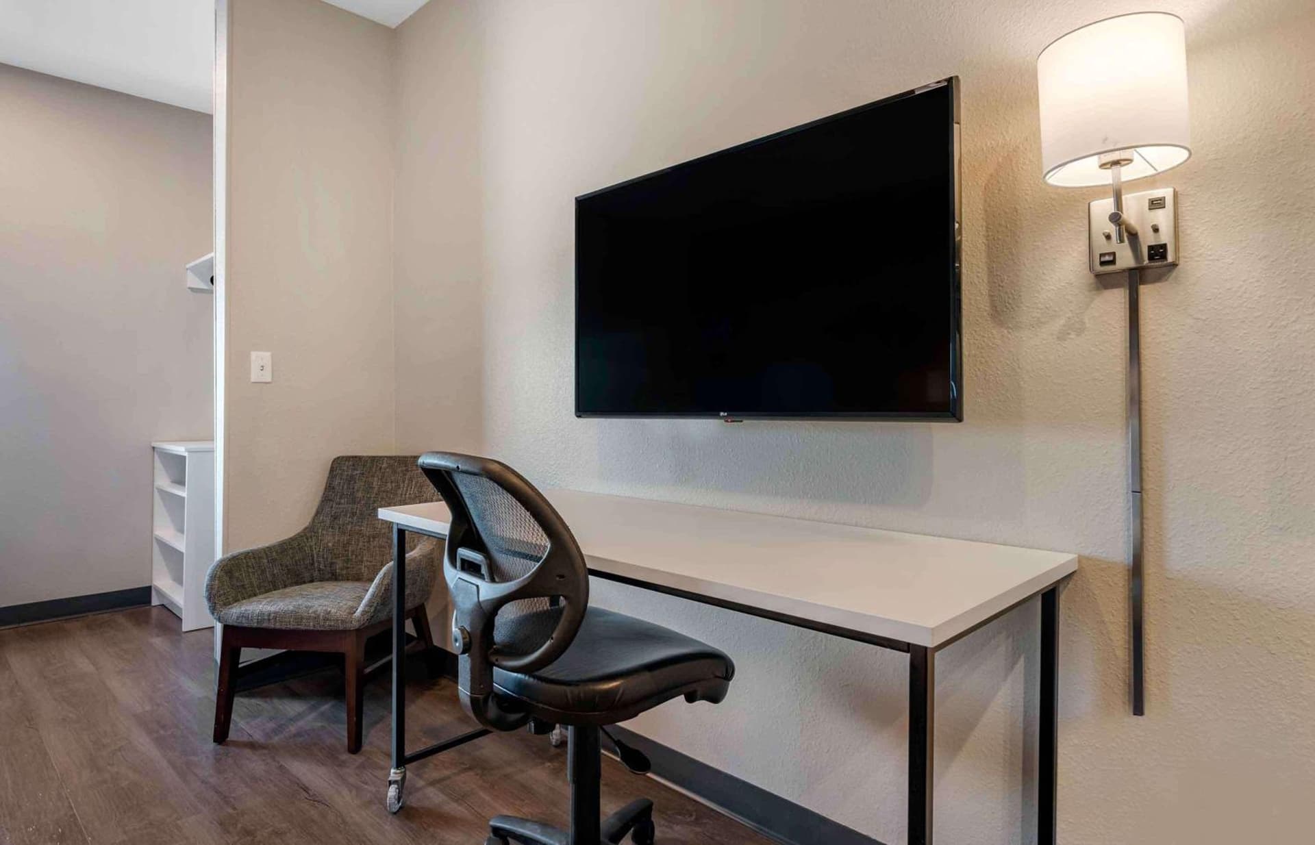 Extended Stay America Premier Suites - Tampa - Gibsonton - Riverview gallery photo in Gibsonton, FL — image 23