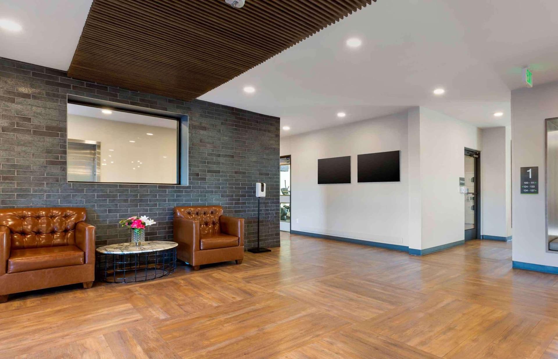 Extended Stay America Premier Suites - Phoenix - Chandler - Downtown gallery photo in Chandler, AZ — image 14