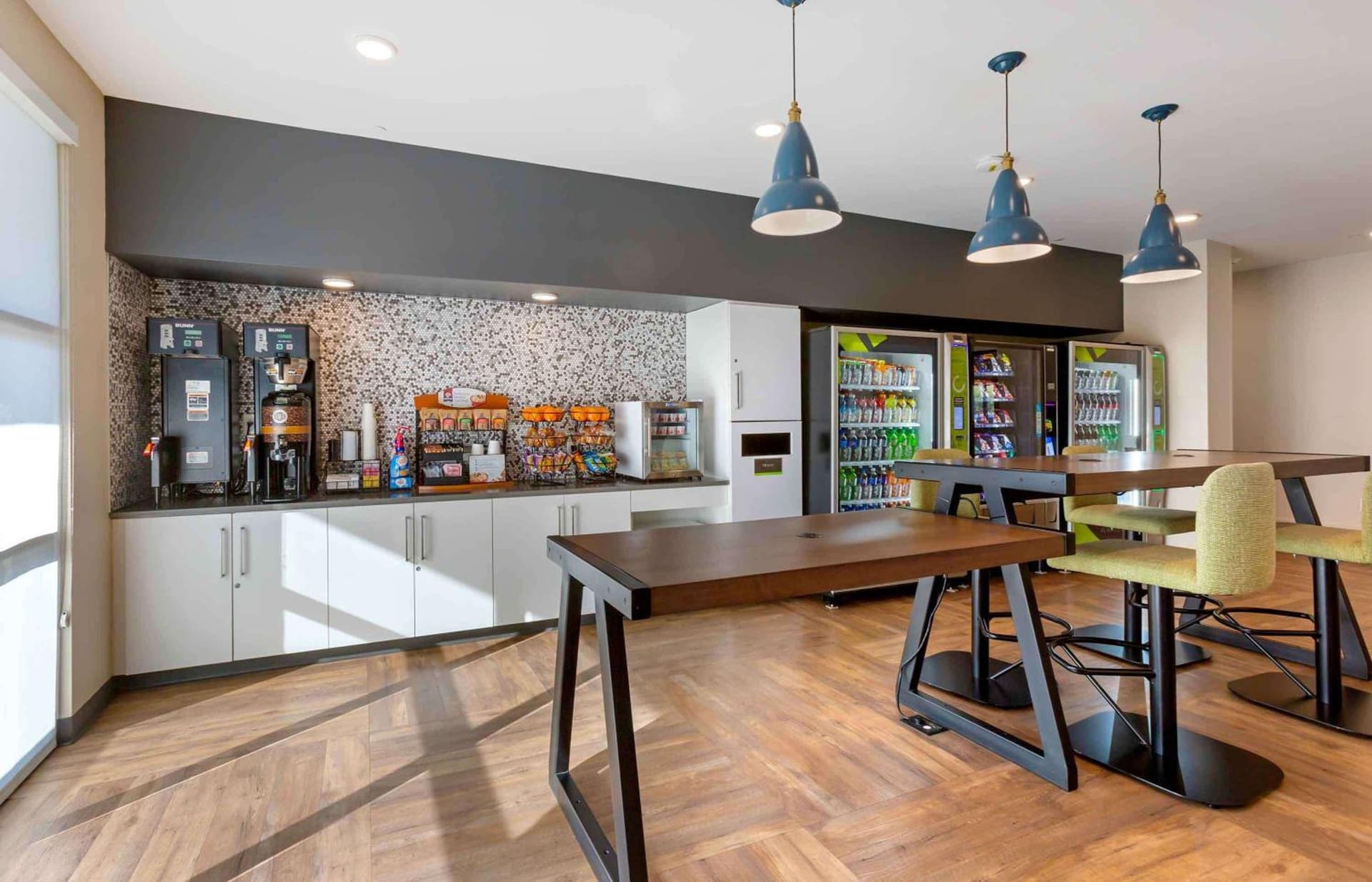 Extended Stay America Premier Suites - Phoenix - Chandler - Downtown gallery photo in Chandler, AZ — image 13