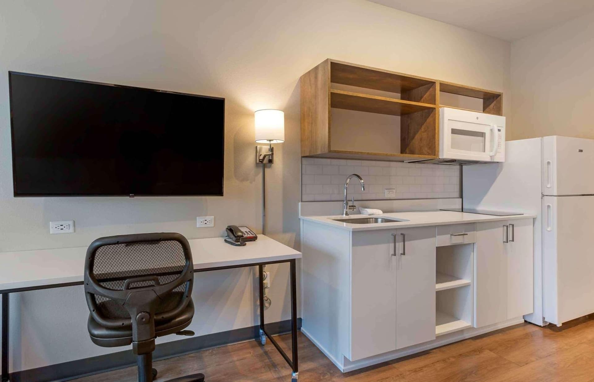 Extended Stay America Premier Suites - Phoenix - Chandler - Downtown gallery photo in Chandler, AZ — image 73