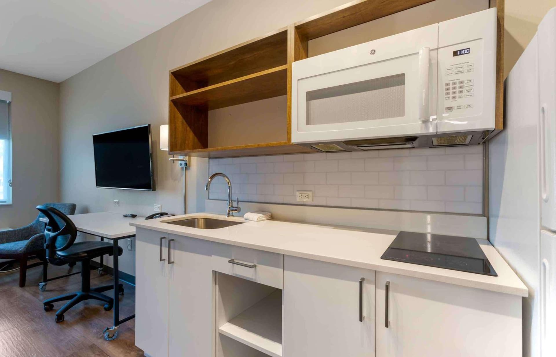 Extended Stay America Premier Suites - Phoenix - Chandler - Downtown property views in Chandler, AZ — gallery photo 3