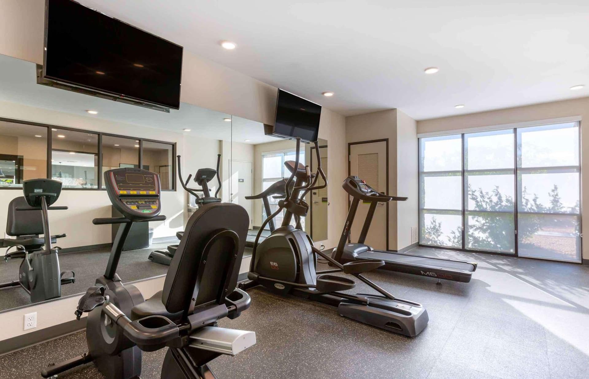 Extended Stay America Premier Suites - Phoenix - Chandler - Downtown gallery photo in Chandler, AZ — image 32