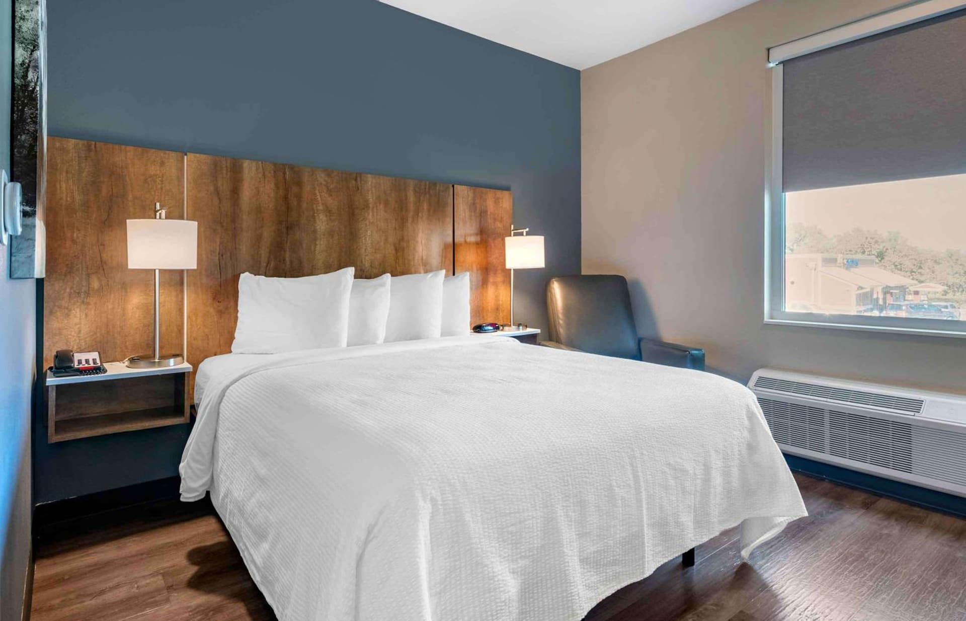 Extended Stay America Premier Suites - Tampa - Fairgrounds - Casino interior in Tampa, FL — gallery photo 2