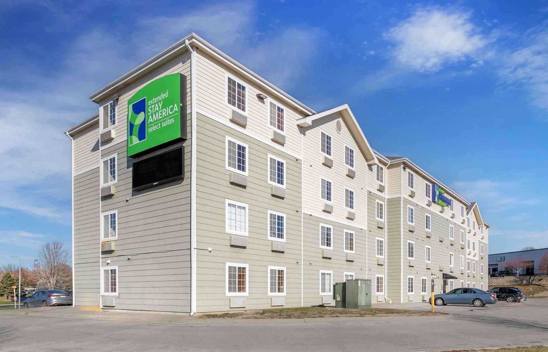 Extended Stay America Select Suites - Omaha - Southwest property views in Omaha, NE — gallery photo 3
