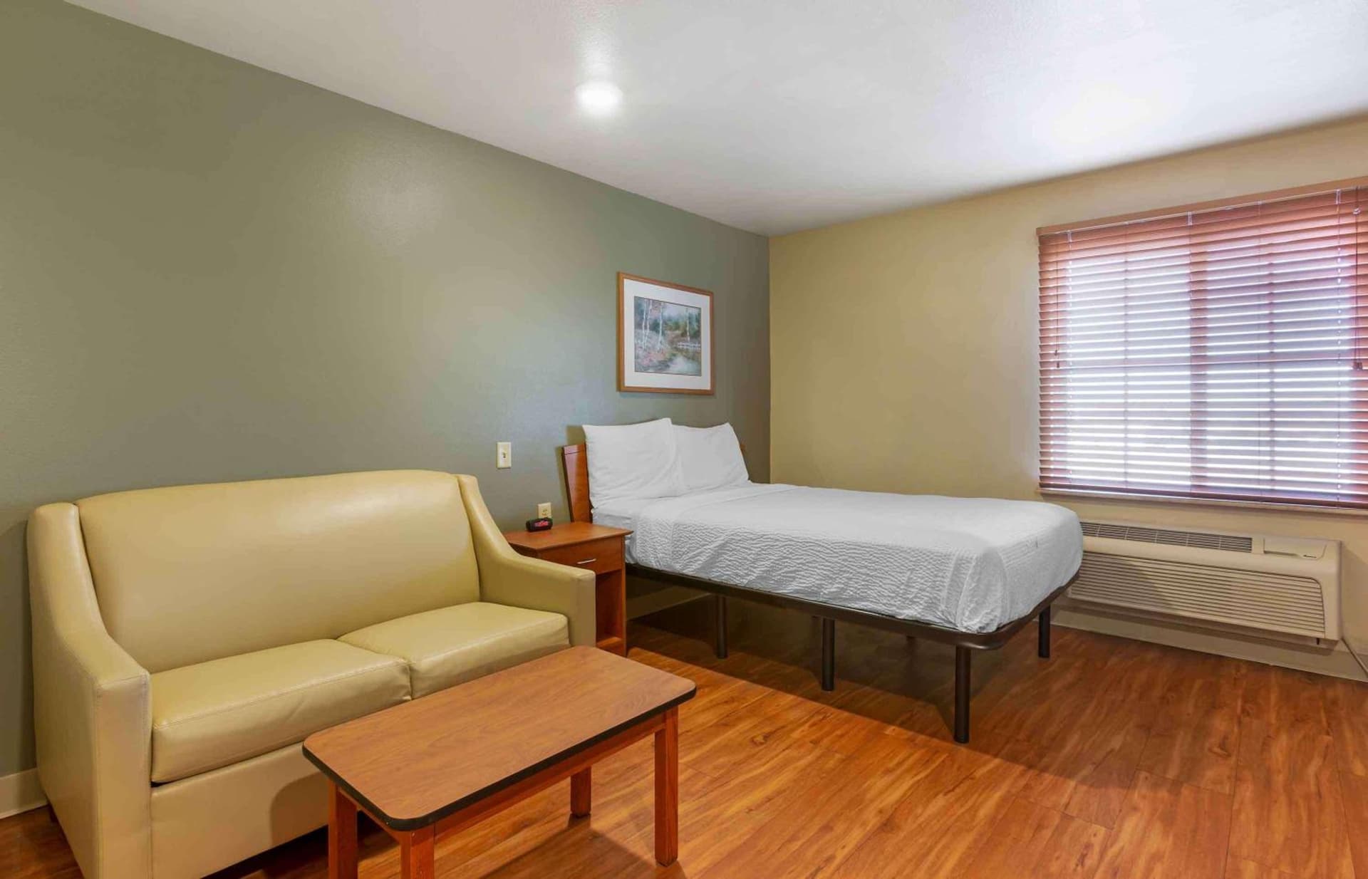 Extended Stay America Select Suites - Kansas City - Stadium gallery photo in Independence, MO — image 24