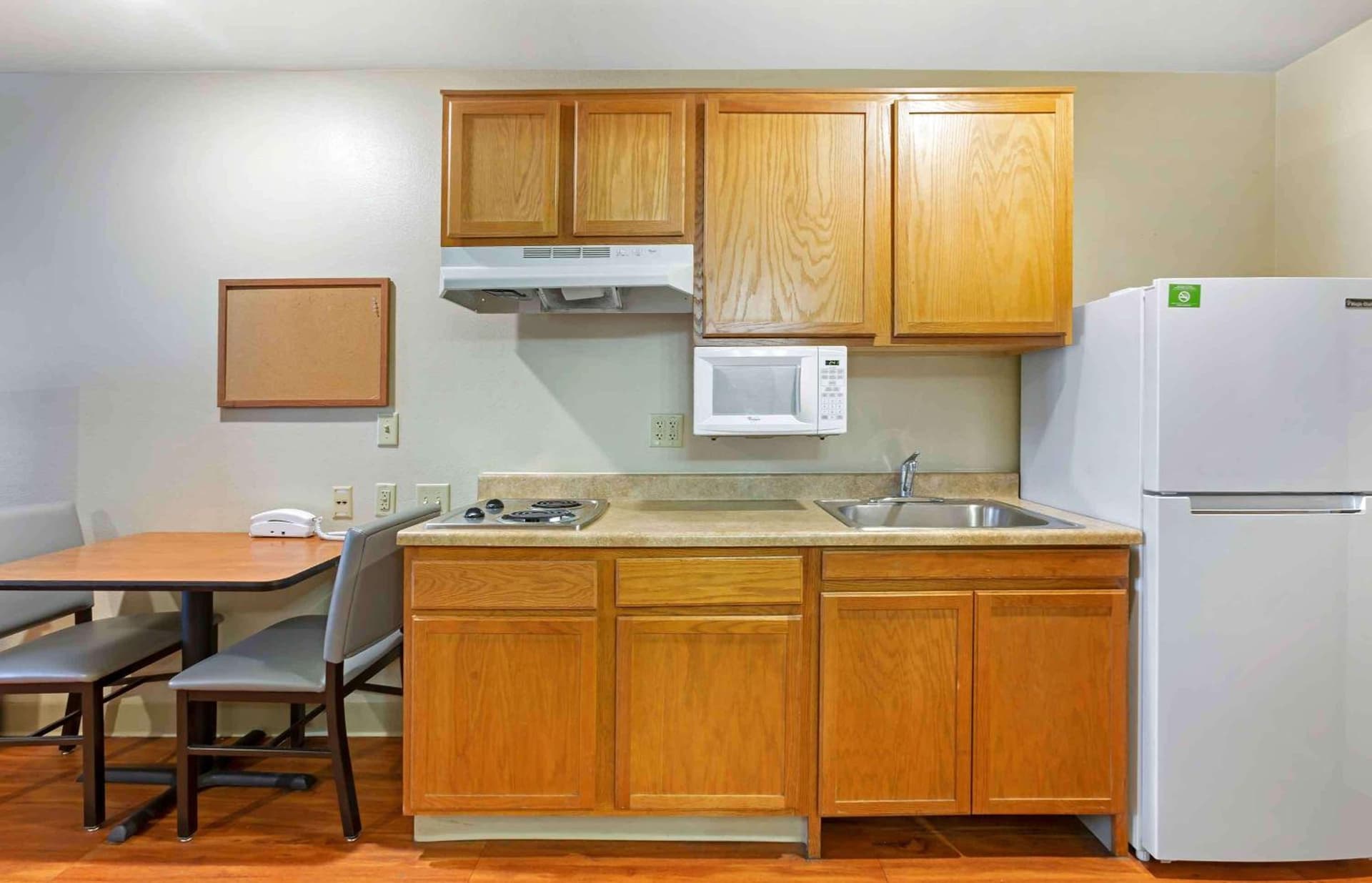 Extended Stay America Select Suites - Kansas City - Stadium gallery photo in Independence, MO — image 32