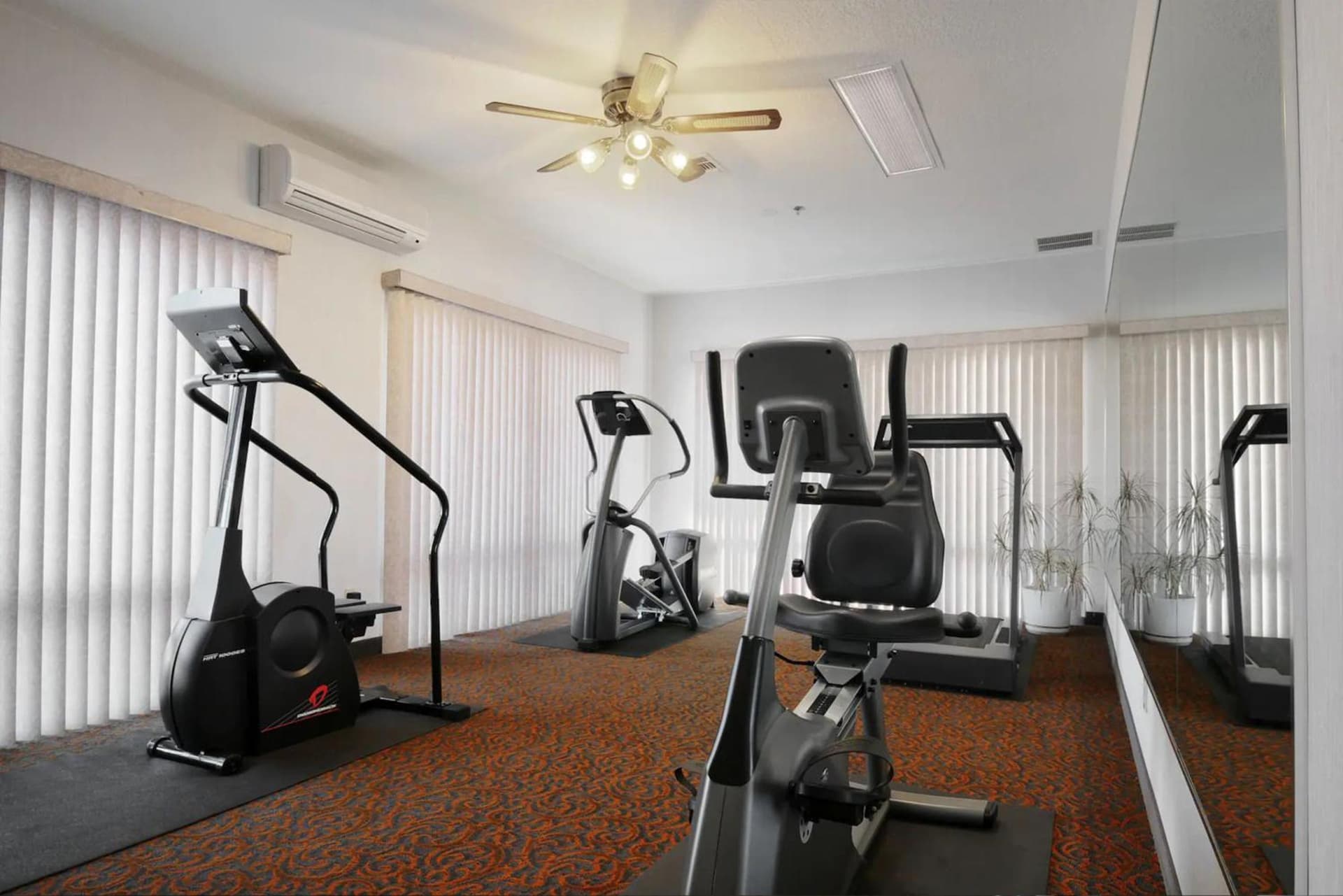 Coratel Inn & Suites by Jasper New Braunfels IH-35 EXT 189 gallery photo in New Braunfels, TX — image 22