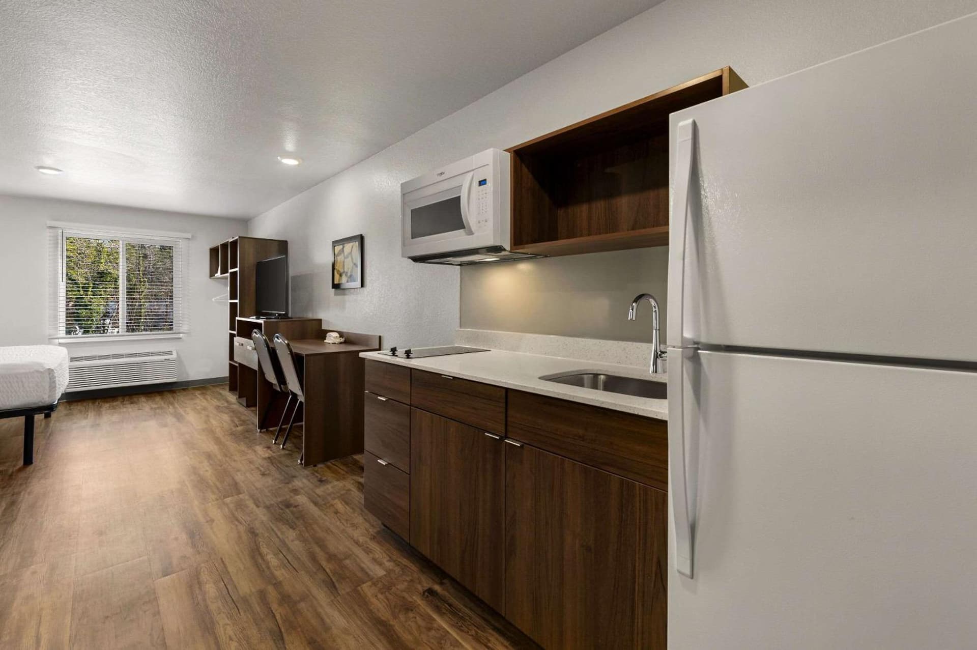 WoodSpring Suites Yorktown Newport News gallery photo in Newport News, VA — image 28