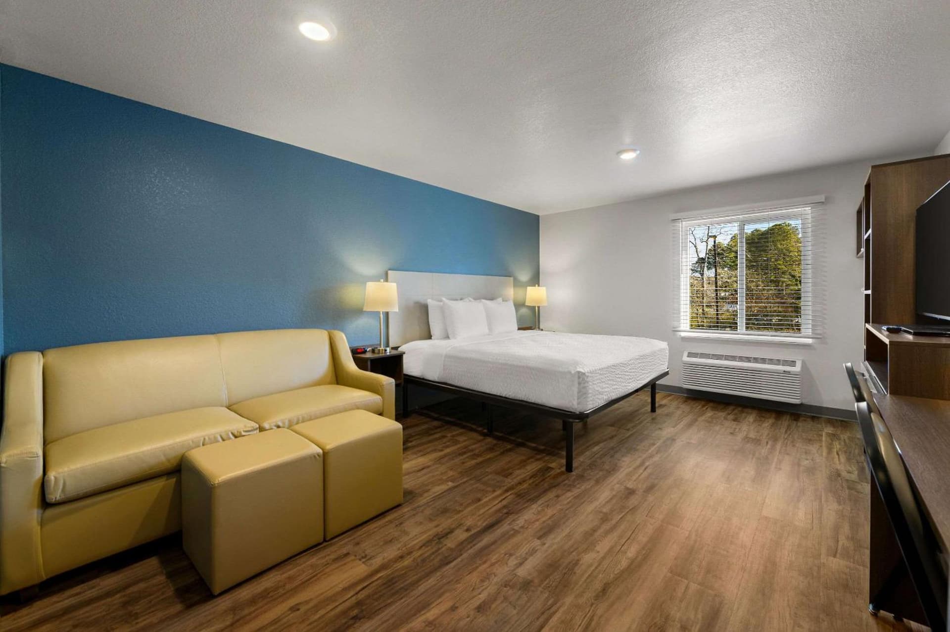 WoodSpring Suites Yorktown Newport News gallery photo in Newport News, VA — image 18