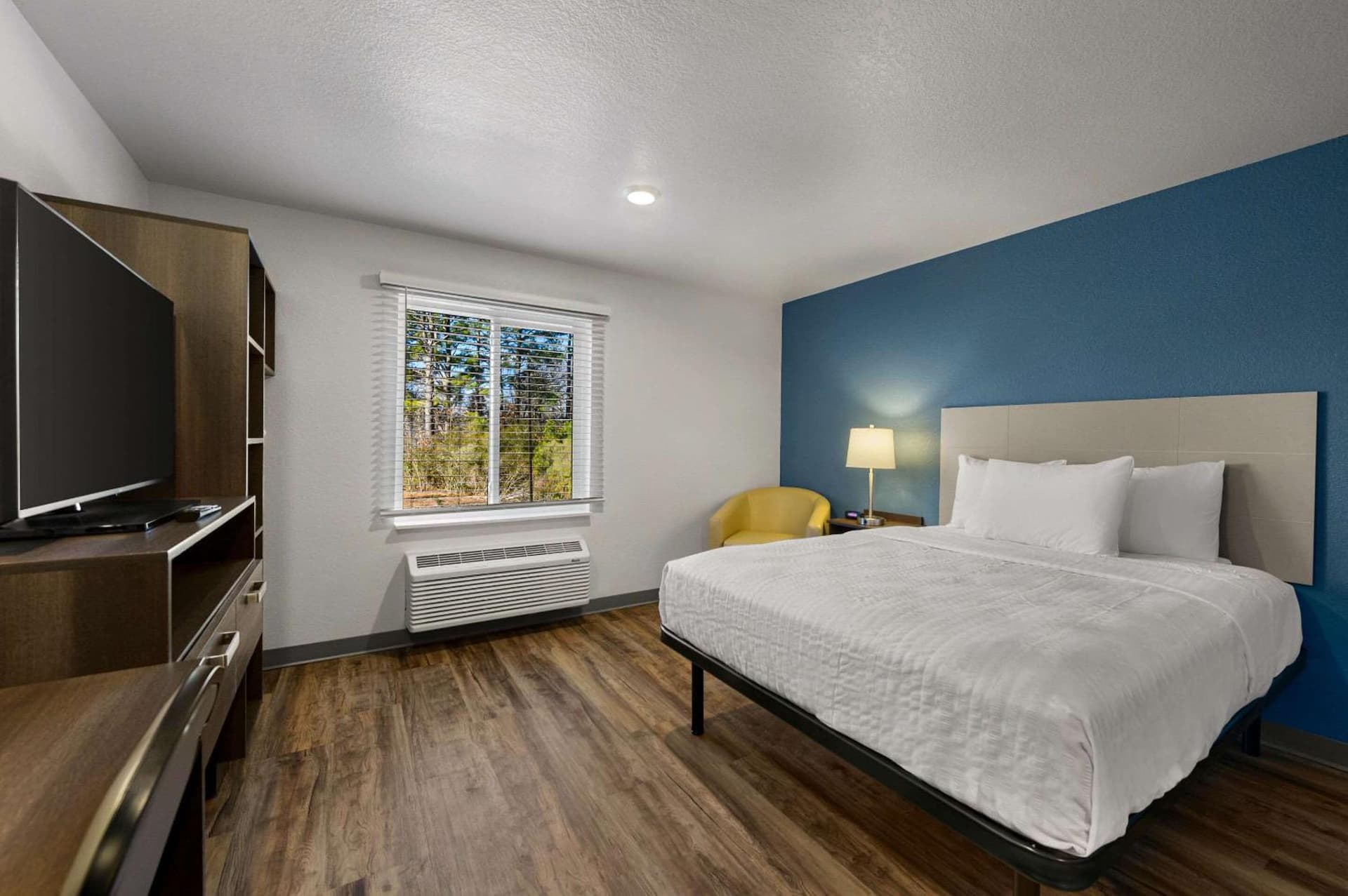 WoodSpring Suites Yorktown Newport News gallery photo in Newport News, VA — image 19