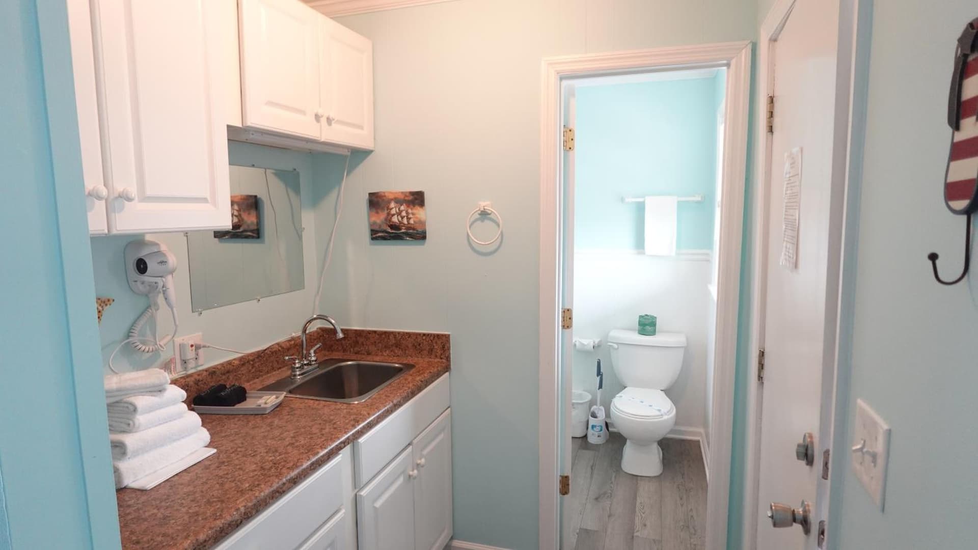 Sea Vista Motel gallery photo in Topsail Beach, NC — image 242