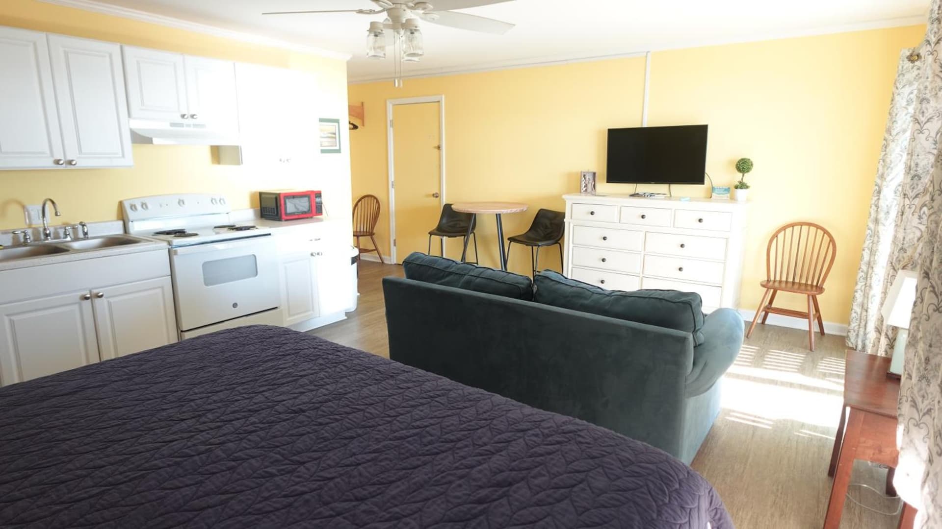 Sea Vista Motel gallery photo in Topsail Beach, NC — image 43
