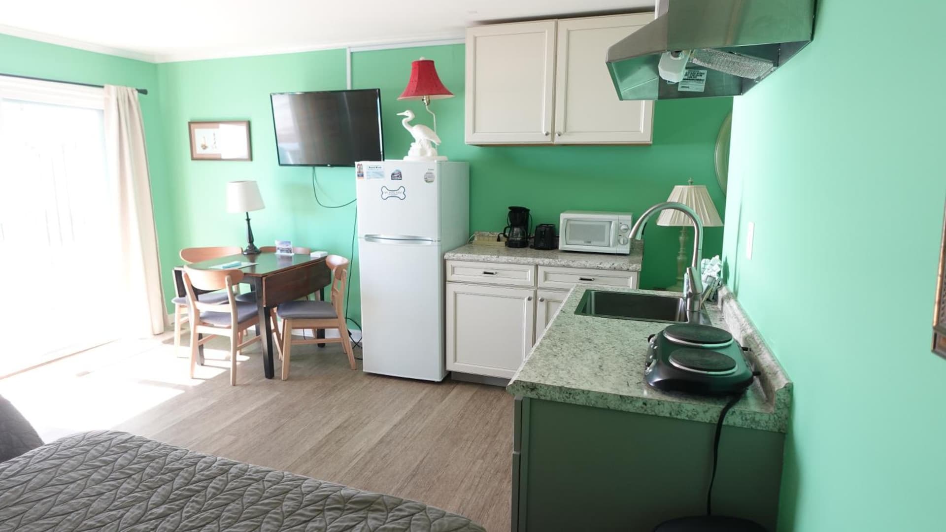 Sea Vista Motel gallery photo in Topsail Beach, NC — image 198