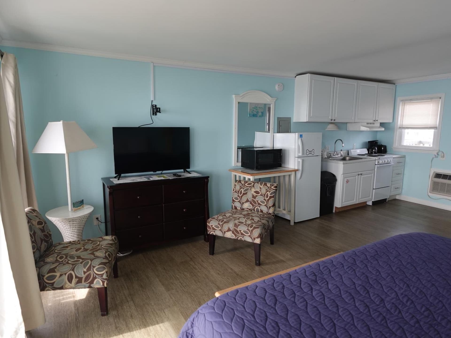 Sea Vista Motel gallery photo in Topsail Beach, NC — image 143