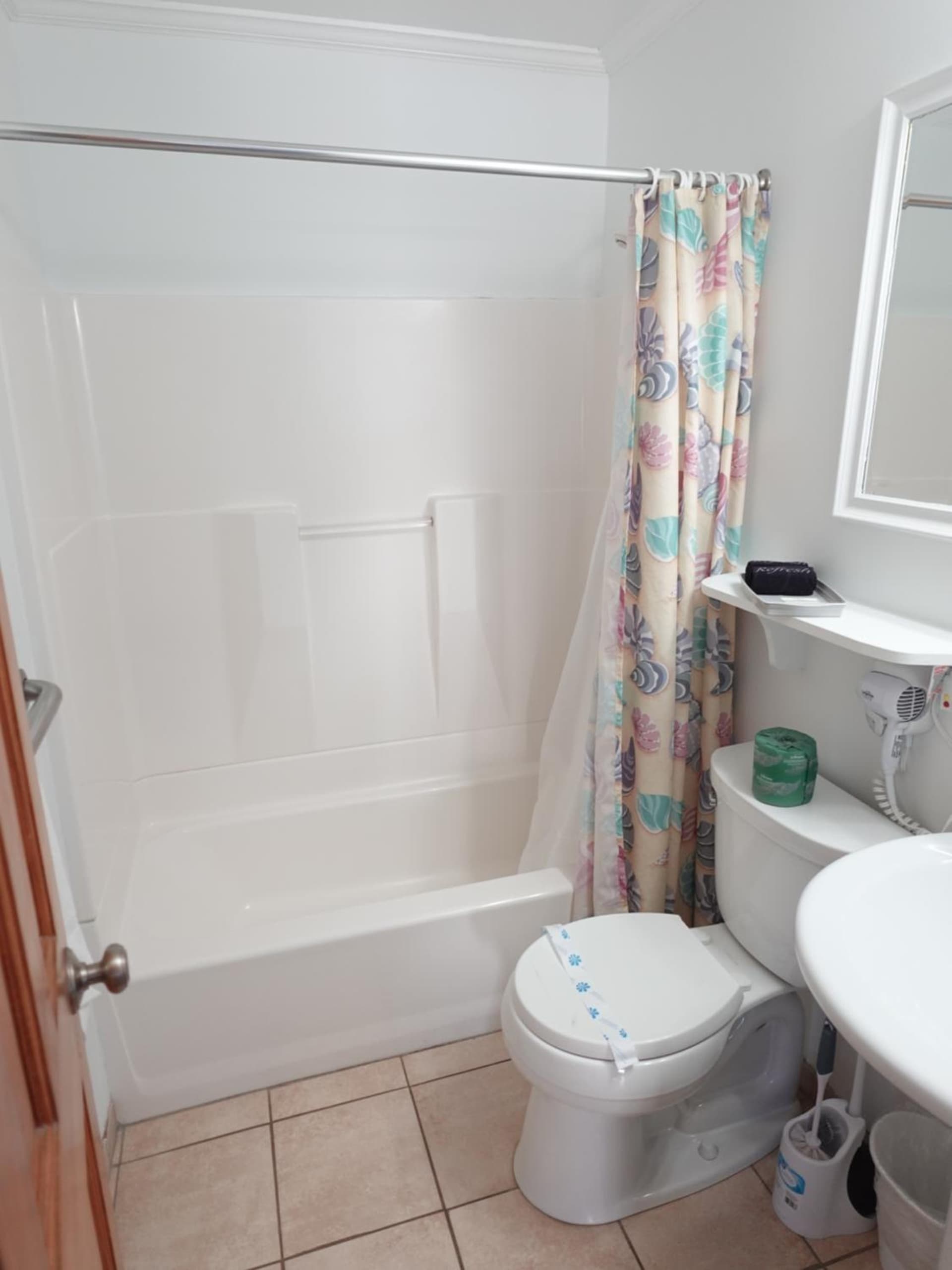 Sea Vista Motel gallery photo in Topsail Beach, NC — image 116