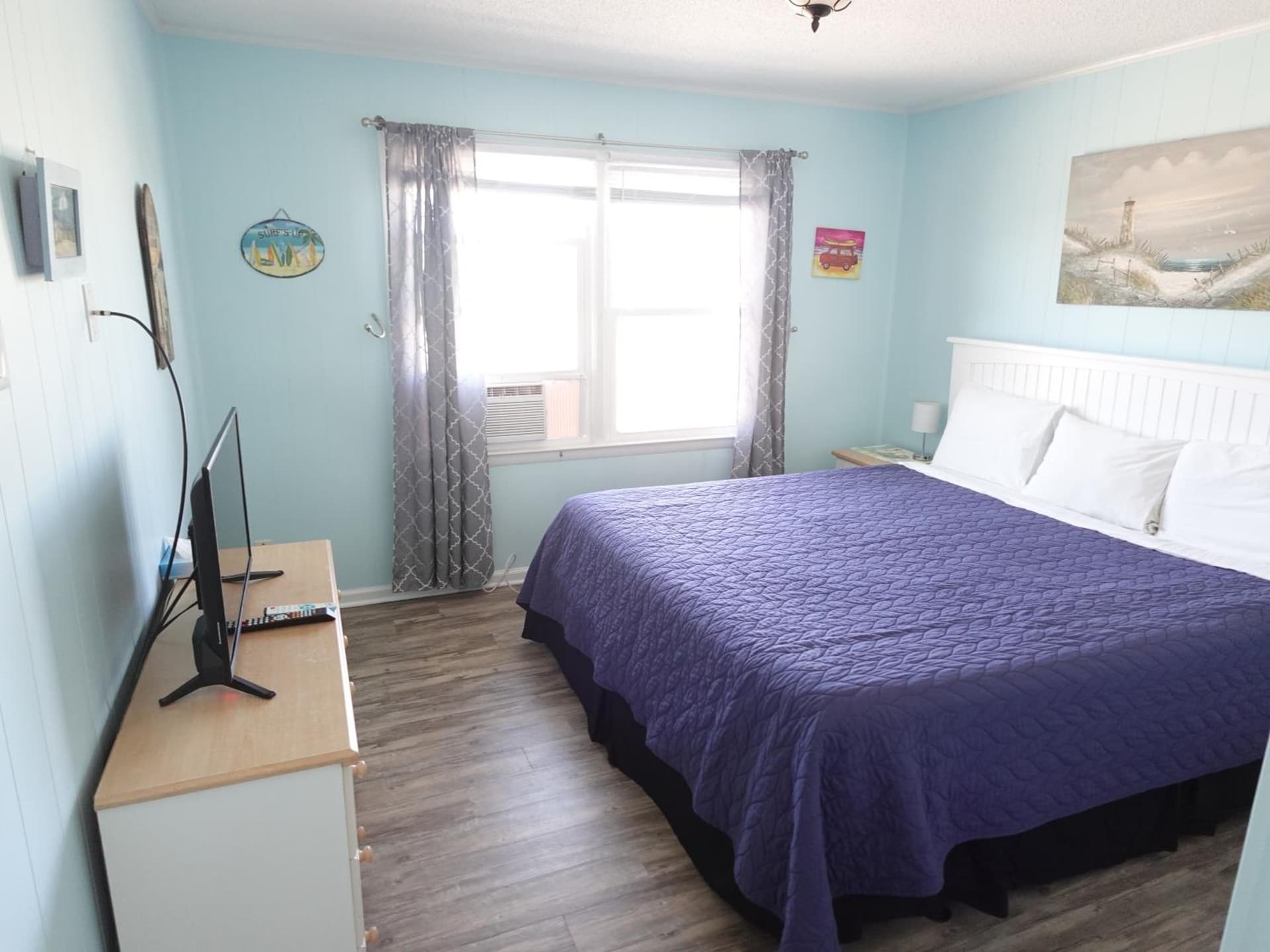 Sea Vista Motel gallery photo in Topsail Beach, NC — image 89