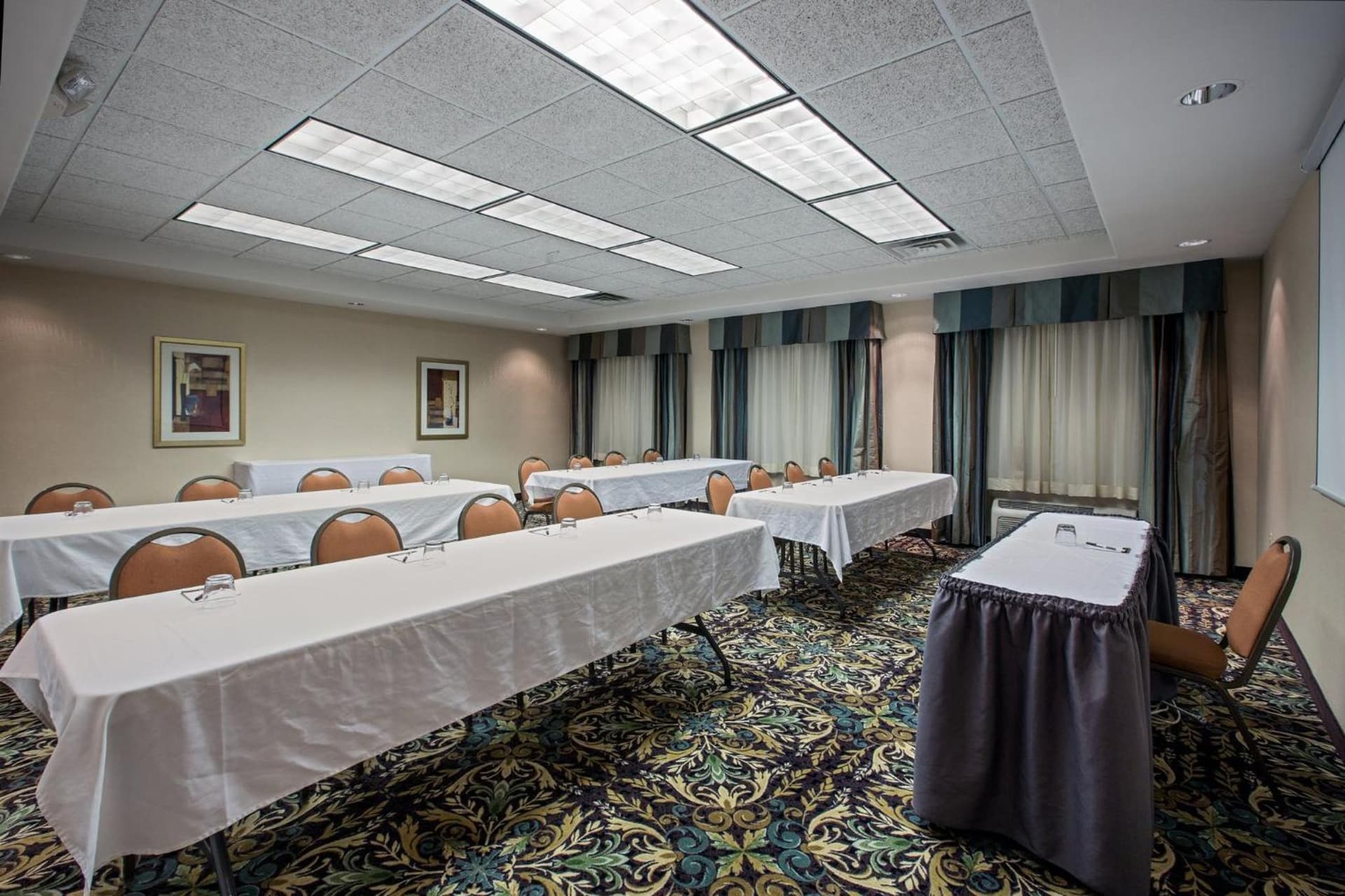 Staybridge Suites Rockford by IHG gallery photo in Rockford, IL — image 50