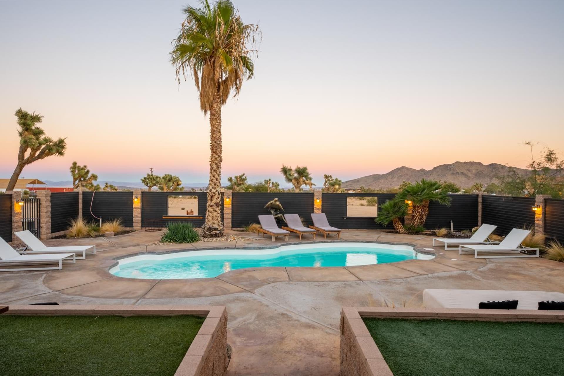 The Oasis Resort Pickleball, Pool, Gym, Hot Tub property views in Yucca Valley, CA — gallery photo 3