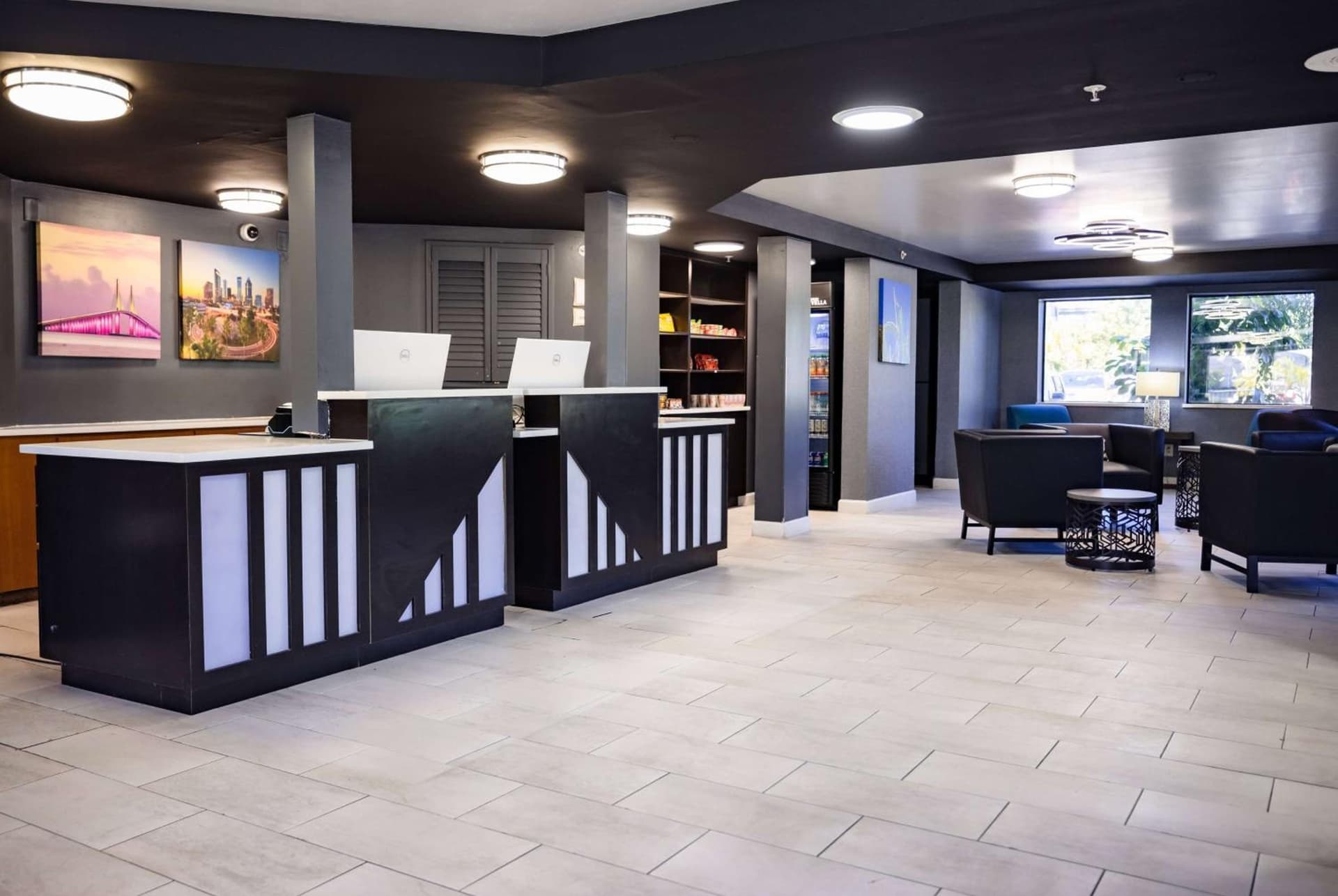 La Quinta Inn by Wyndham Tampa Near Busch Gardens gallery photo in Tampa, FL — image 42