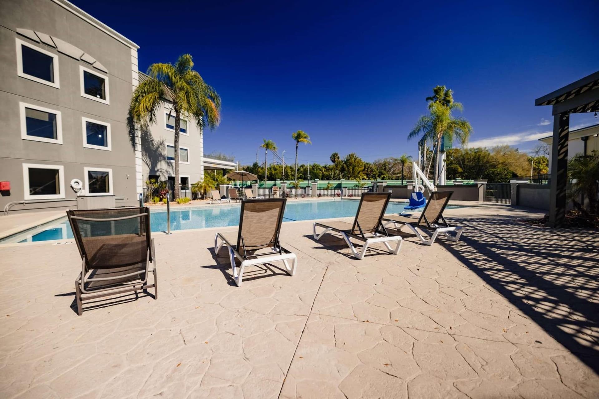 La Quinta Inn by Wyndham Tampa Near Busch Gardens gallery photo in Tampa, FL — image 57