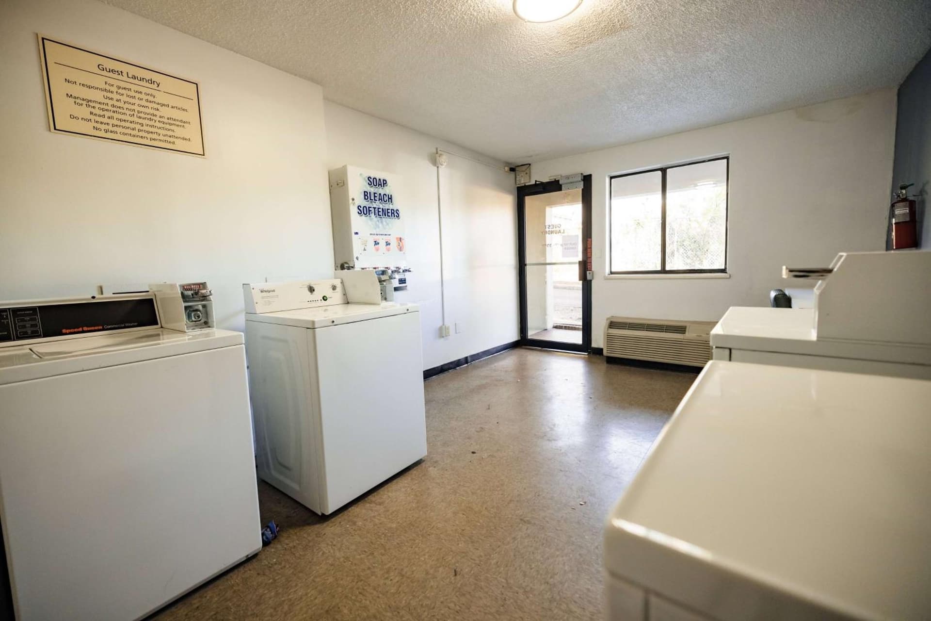 La Quinta Inn by Wyndham Tampa Near Busch Gardens gallery photo in Tampa, FL — image 30