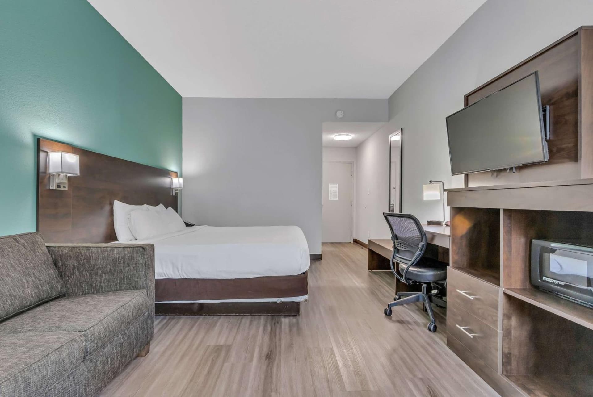 Baymont by Wyndham N Myrtle Beach - Park & Sports Complex Area gallery photo in Myrtle Beach, SC — image 10