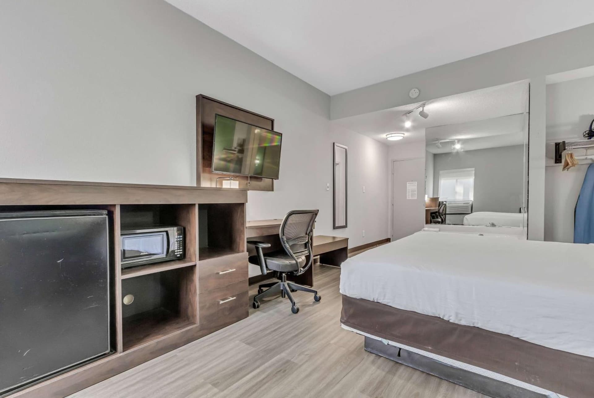 Baymont by Wyndham N Myrtle Beach - Park & Sports Complex Area gallery photo in Myrtle Beach, SC — image 34